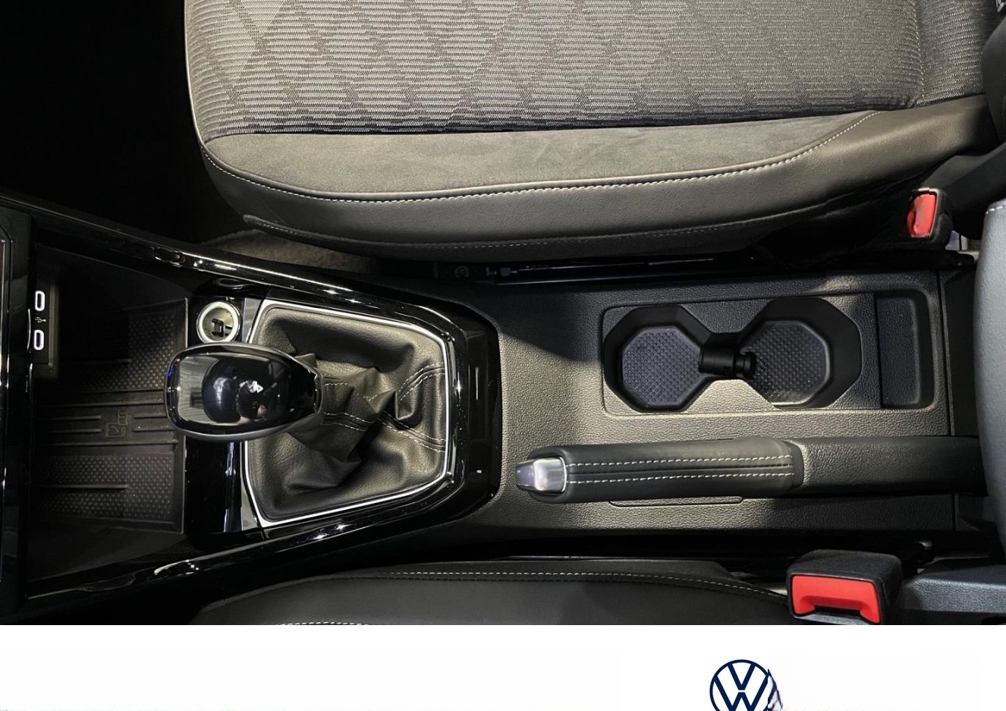 Volkswagen T-Cross 1.5 TSI DSG R-Line Navi Sitzheizung LED foto 17