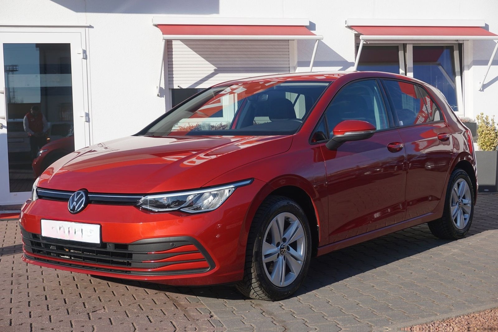 Volkswagen Golf VIII 1.0 Life LED Navi Standheizung ACC DAB foto 2