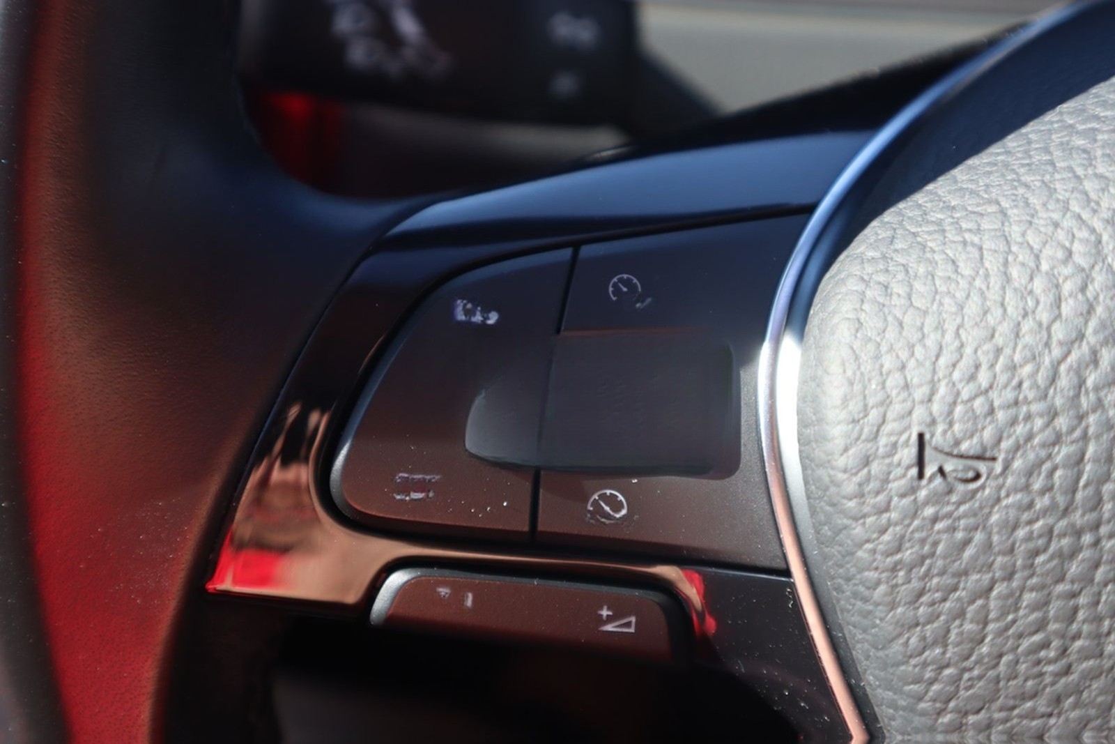 Volkswagen Golf VII 1.4 TSI Join LED Virtual Cockpit Navi foto 13