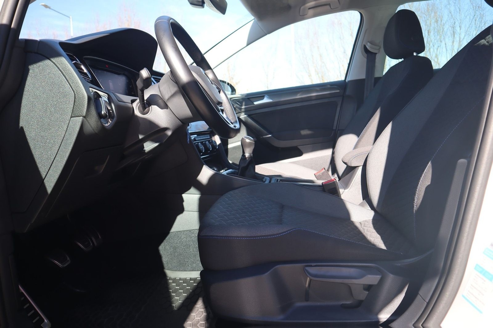 Volkswagen Golf VII 1.4 TSI Join LED Virtual Cockpit Navi foto 9