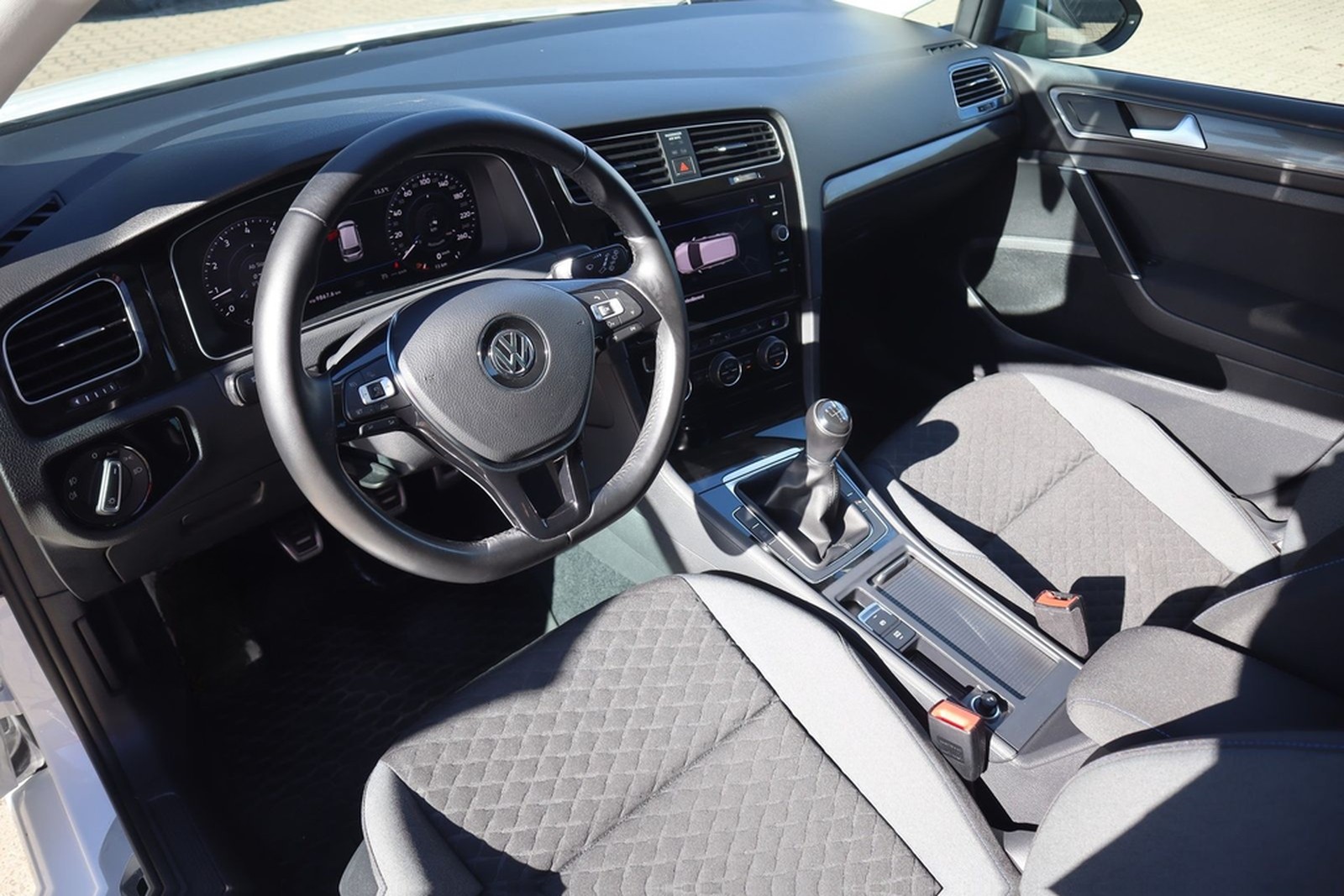 Volkswagen Golf VII 1.4 TSI Join LED Virtual Cockpit Navi foto 10
