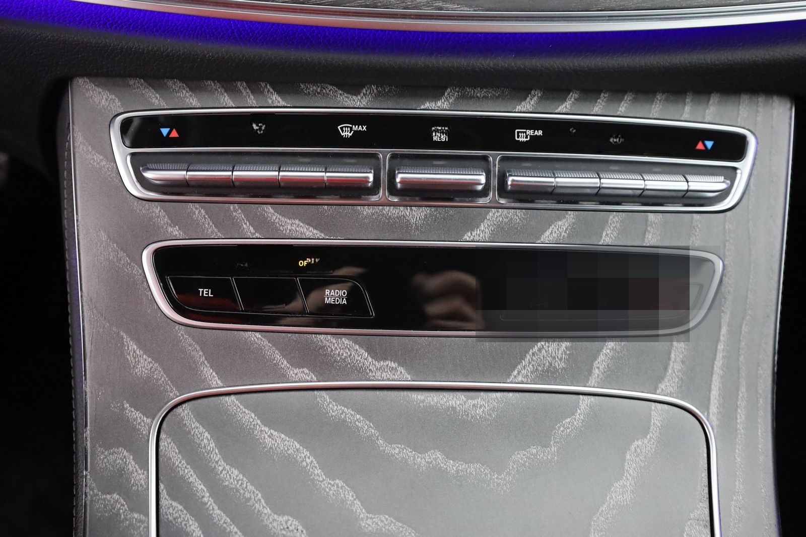 Mercedes-Benz E300 e T AMG Line LED Kamera Standheizung Navi foto 12