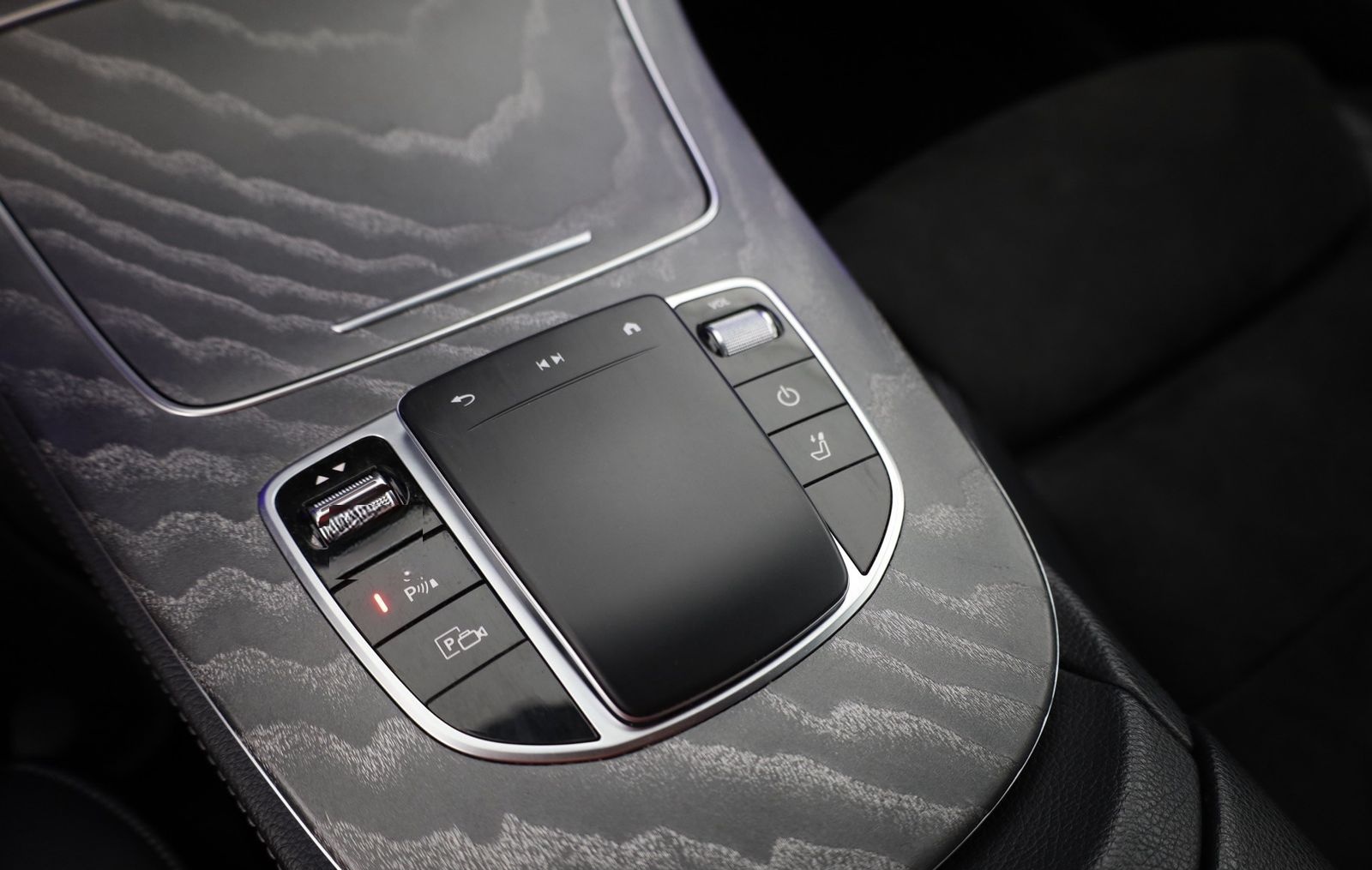 Mercedes-Benz E300 e T AMG Line LED Kamera Standheizung Navi foto 13