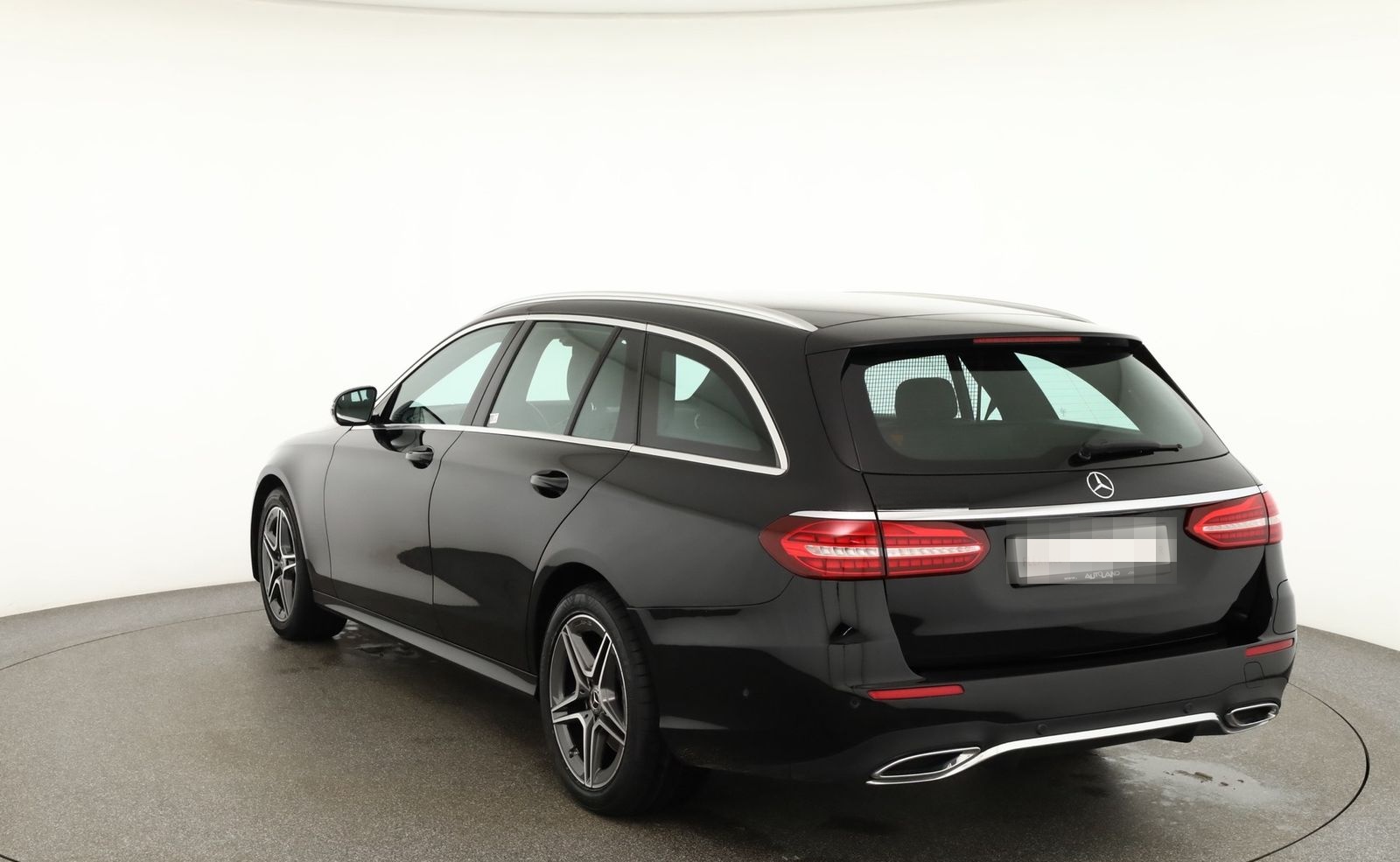 Mercedes-Benz E300 e T AMG Line LED Kamera Standheizung Navi foto 3