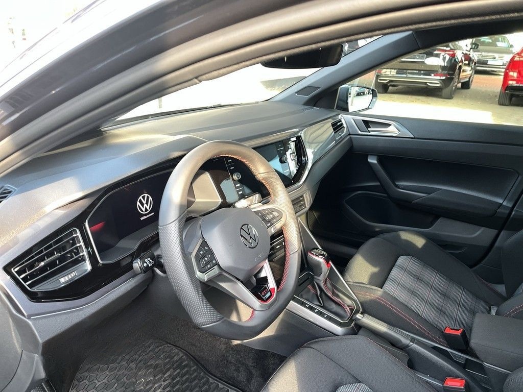 Volkswagen Polo 2.0 TSI DSG GTI LED RFK APP-Connect foto 14