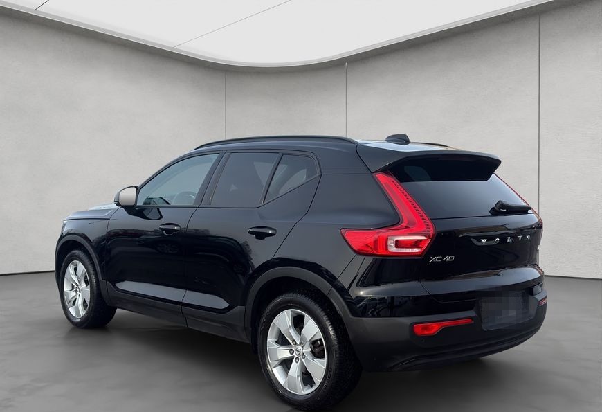 Volvo XC40 T2 Momentum-Core Navi LED Kamera PDCv+h 1.H foto 3