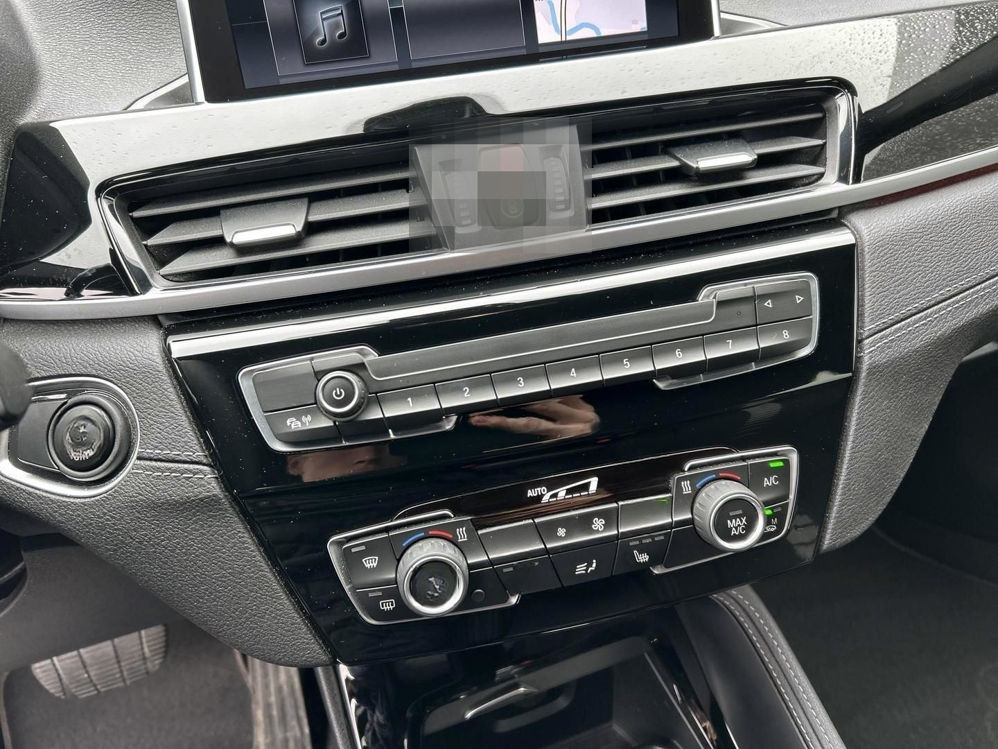 BMW X2 sDrive18i Advantage Plus LED Navi Kamera PDC foto 12