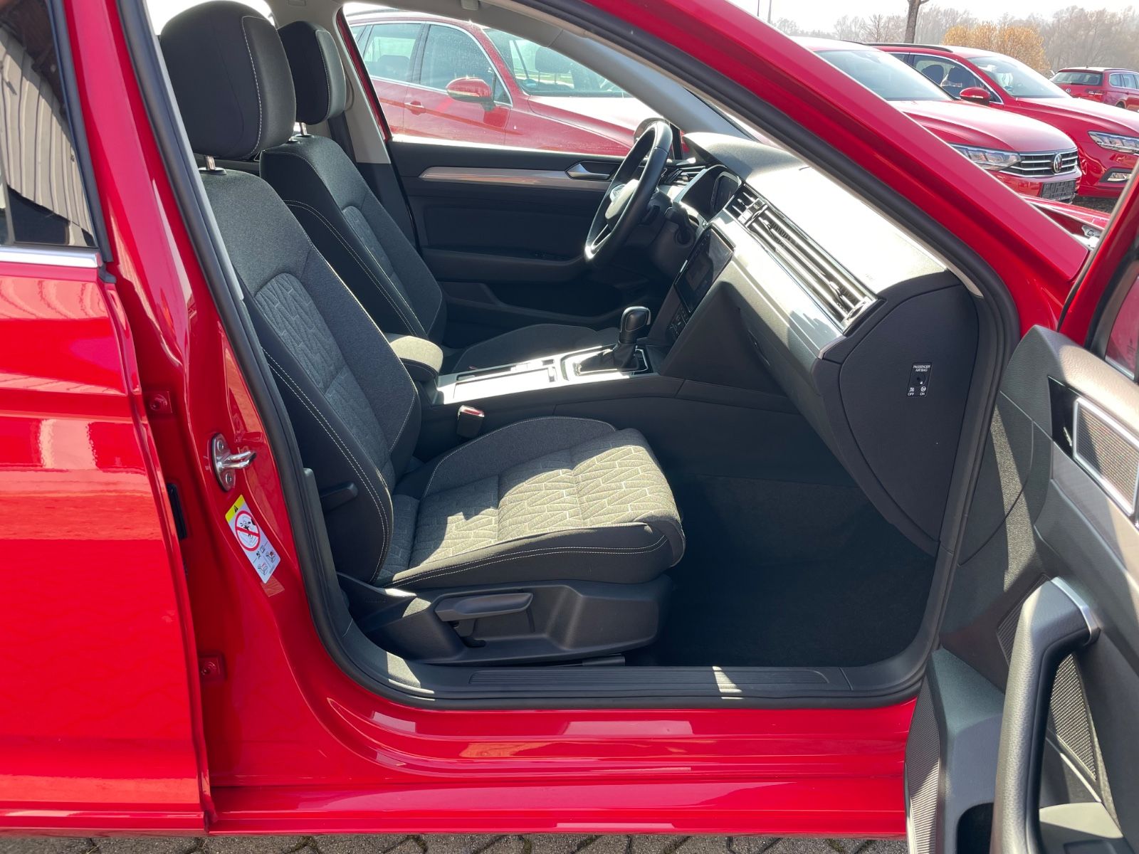 Volkswagen Passat Var Business Variant DIGI RearView AHK VZ foto 15