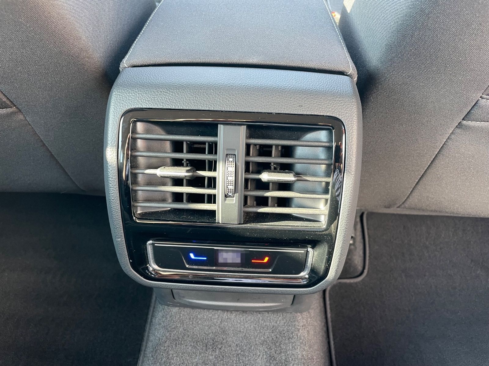 Volkswagen Passat Var Business Variant DIGI RearView AHK VZ foto 18