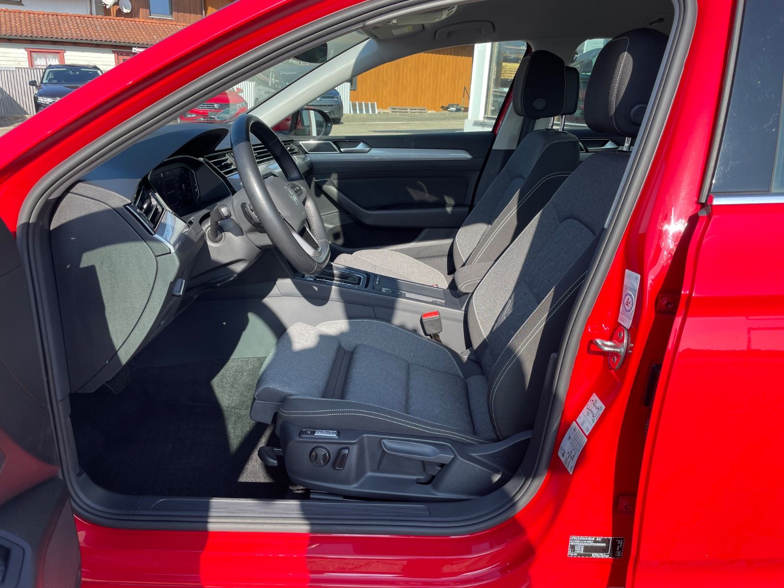 Volkswagen Passat Var Business Variant DIGI RearView AHK VZ foto 9