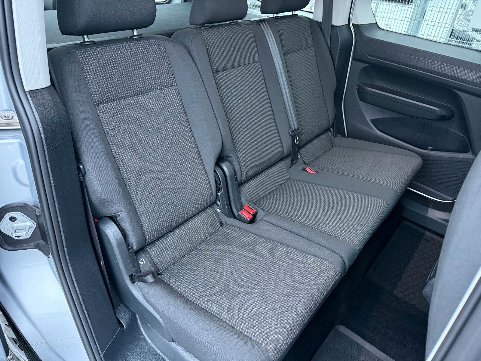 Volkswagen Caddy 2.0TDI Aut. 5-Sitzer/ACC/PDC/SITZHEIZUNG foto 16