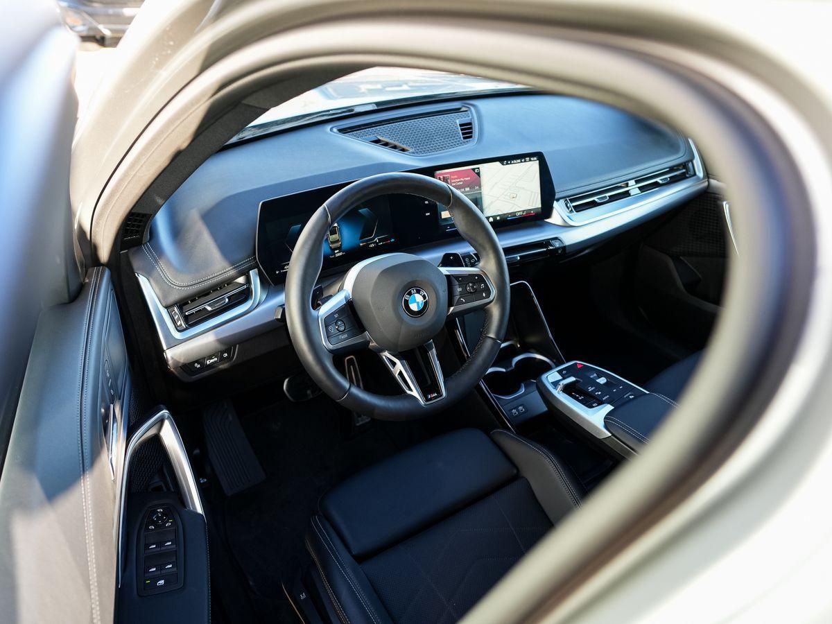 BMW X1 sDrive20i M-Sport 19 AHK PANO KoZg AdLED LRH foto 8
