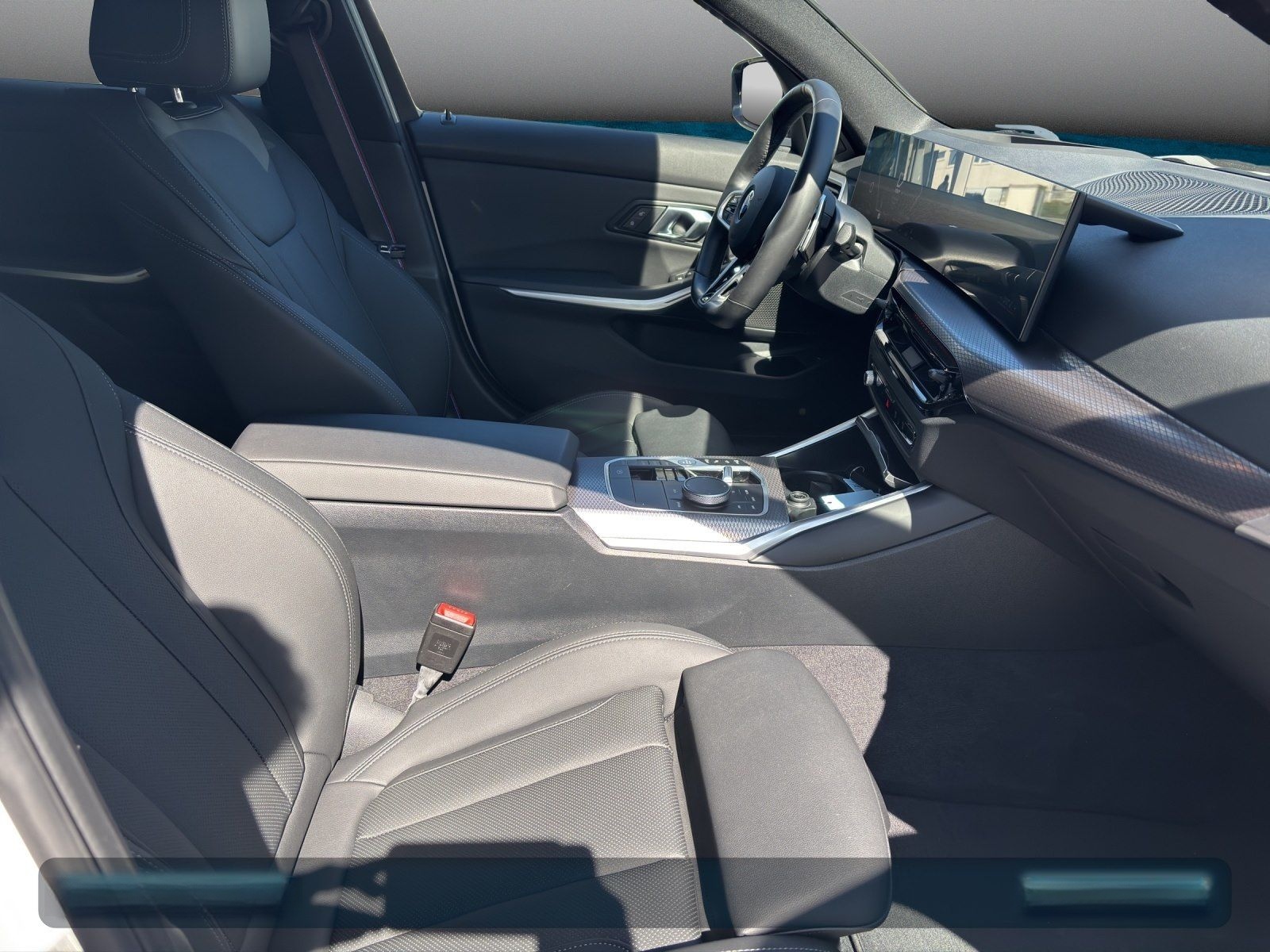 BMW 320i Touring M Sportpaket AHK+Navi+ACC+SHZ+KeyGO foto 18