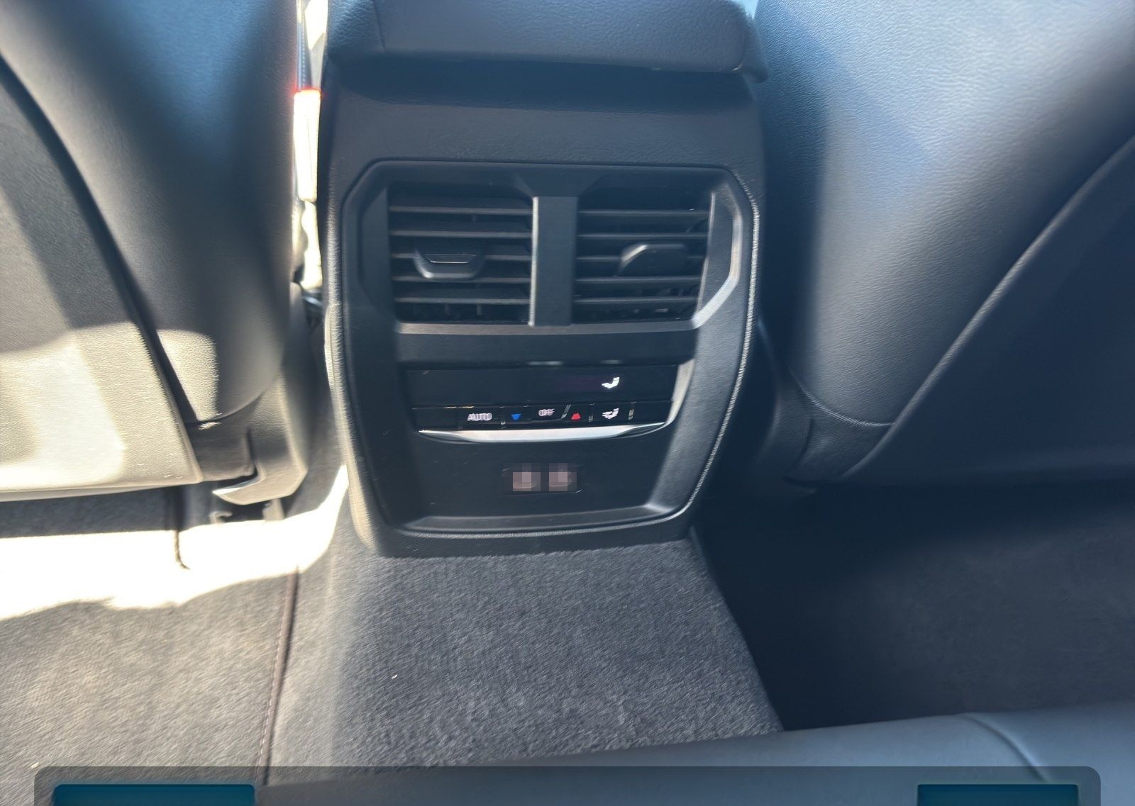 BMW 320i Touring M Sportpaket AHK+Navi+ACC+SHZ+KeyGO foto 18