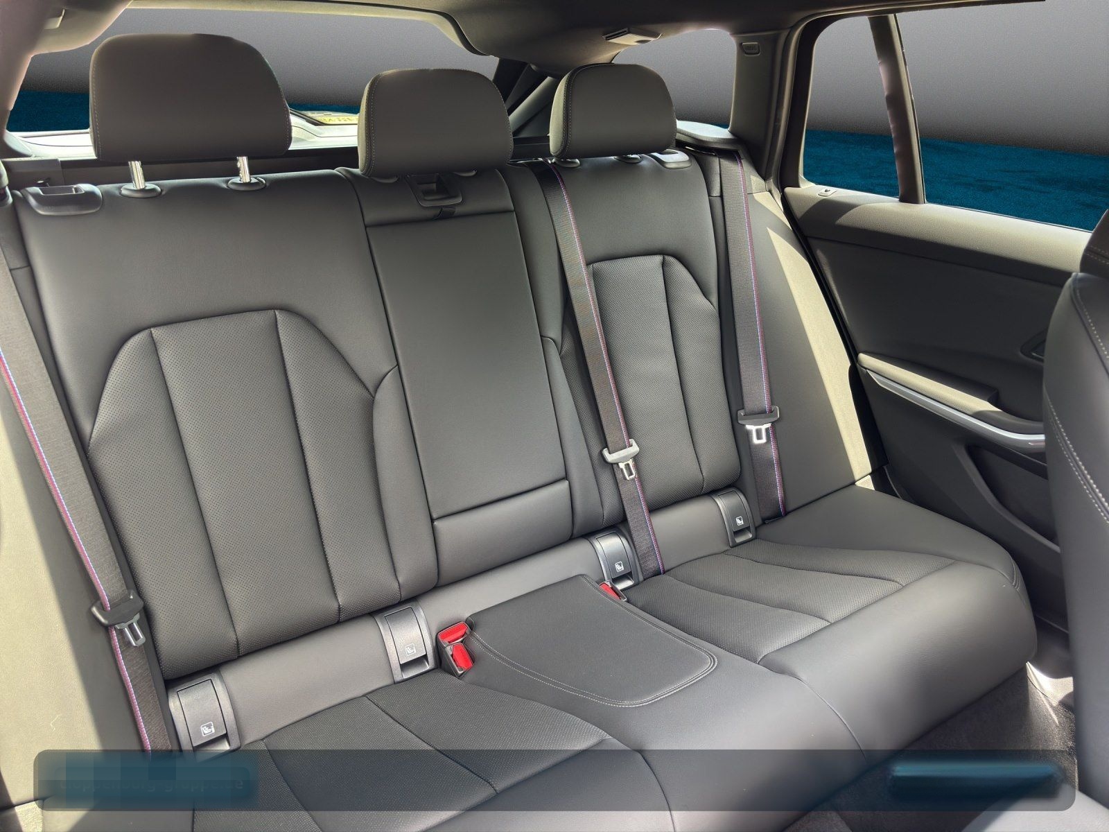 BMW 320i Touring M Sportpaket AHK+Navi+ACC+SHZ+KeyGO foto 20