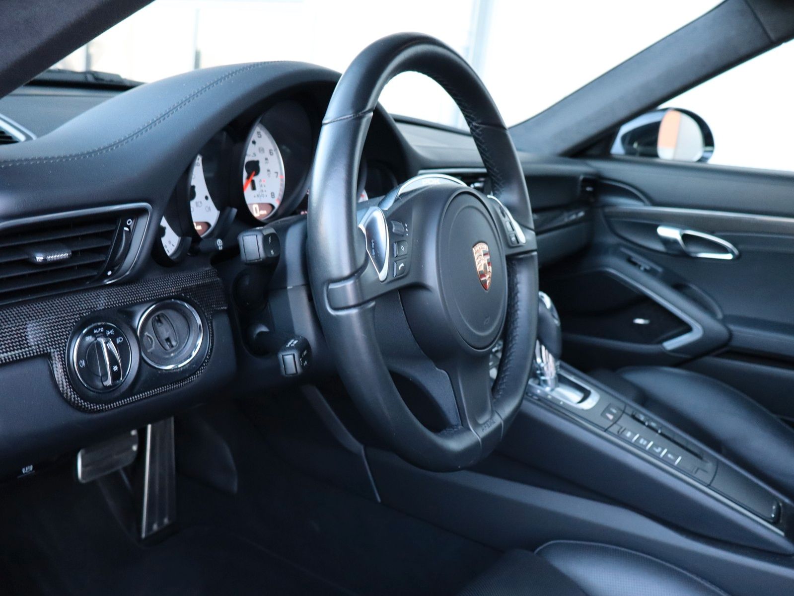 Porsche 911 Turbo S *LED*NAVI*LEDER*SHZ*APPROVED*PCCB* foto 11