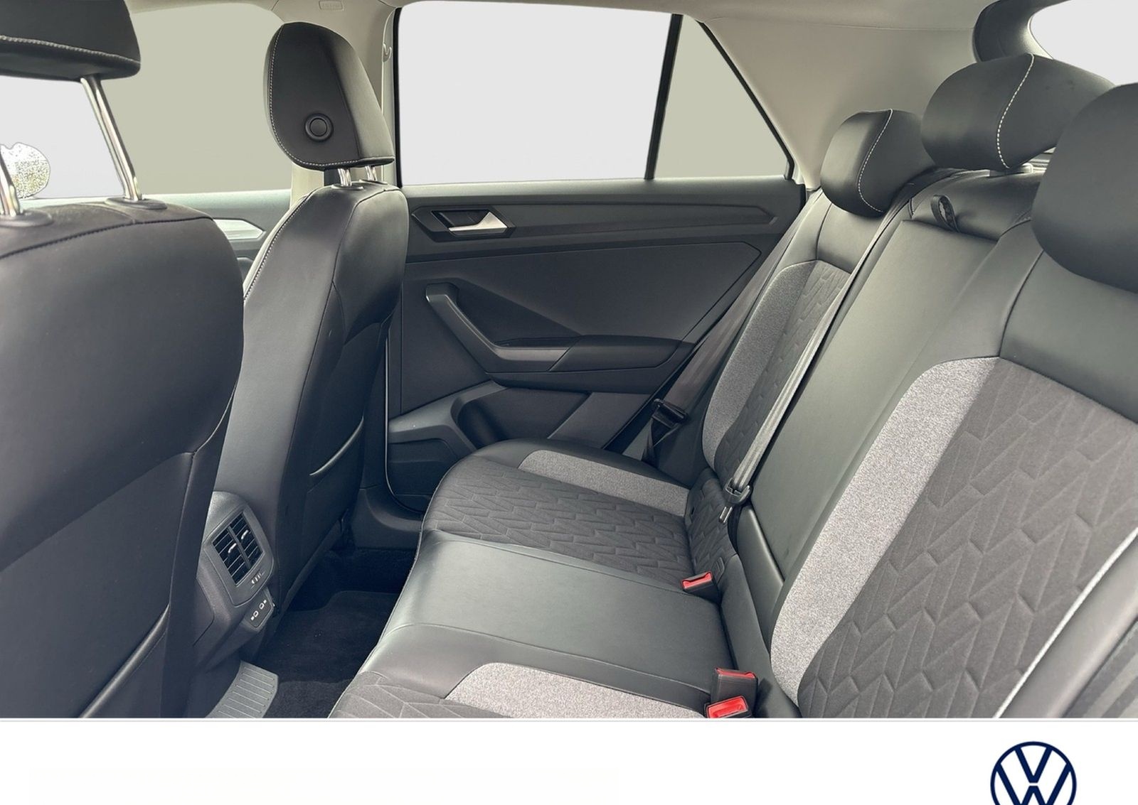 Volkswagen T-Roc 1.5 GOAL ACC LM17 NAVI CARPLAY SITZHEIZUNG foto 9