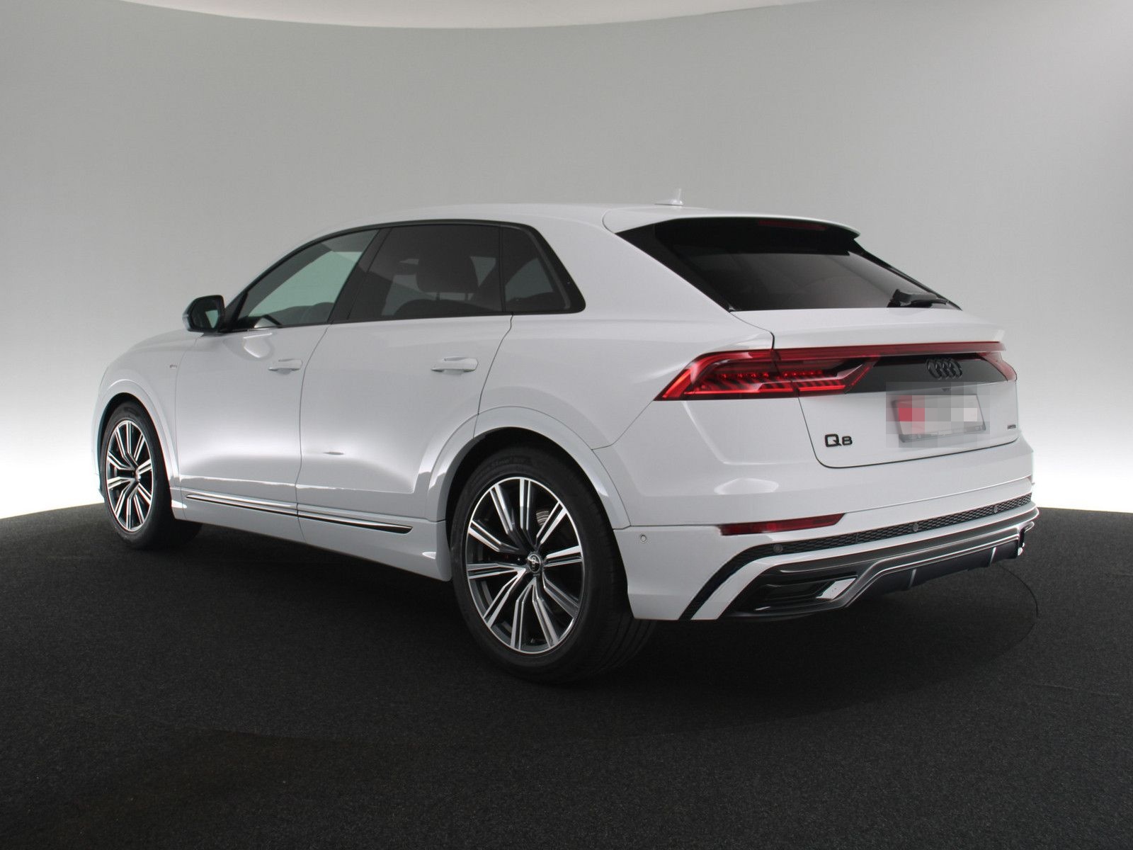 Audi Q8 50 TDI competition plus AHK 360° MATRIX-LED foto 5