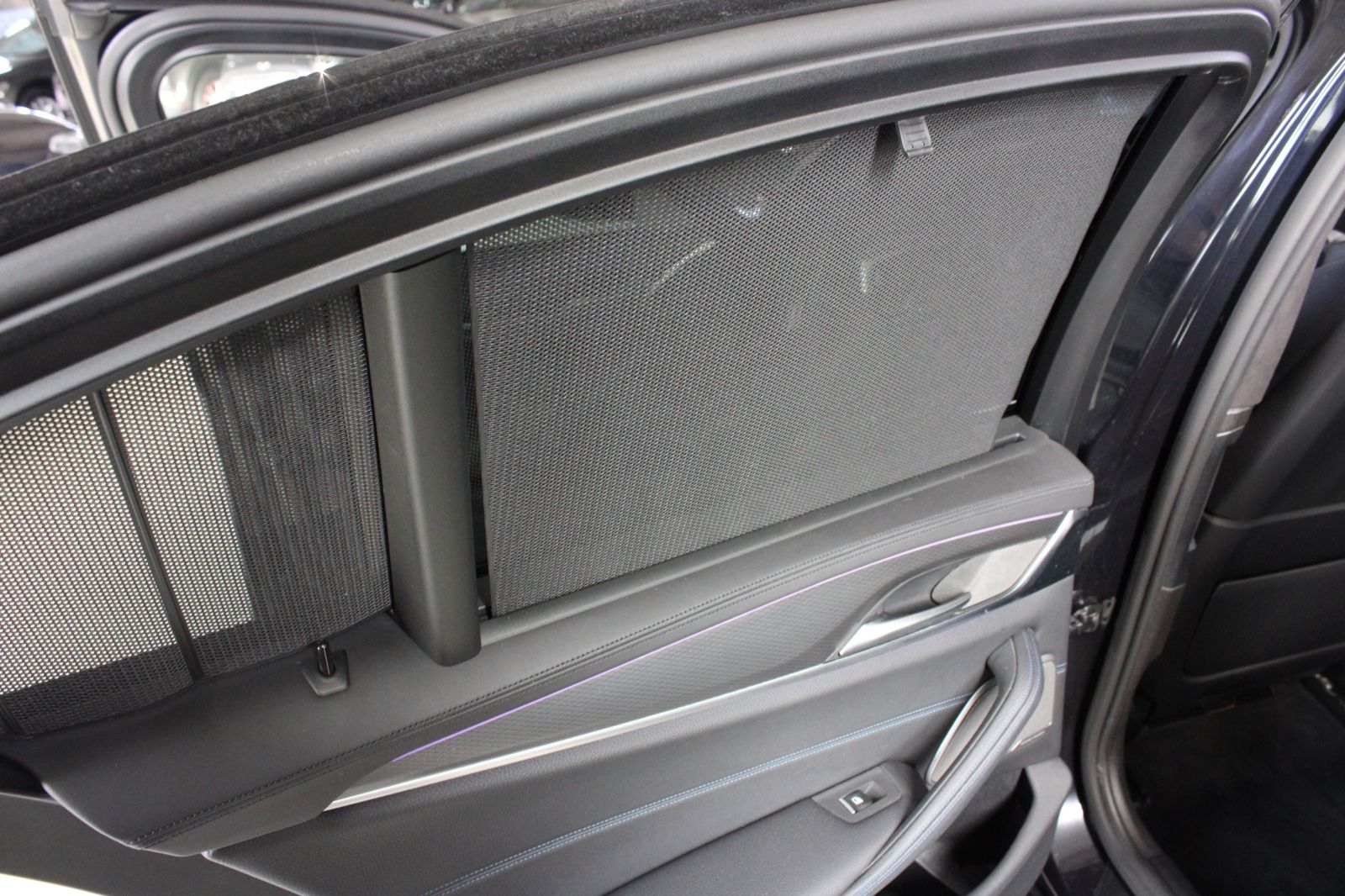 BMW 545e xDrive,Head-Up,SoftCl.360Kamera,H&K foto 12