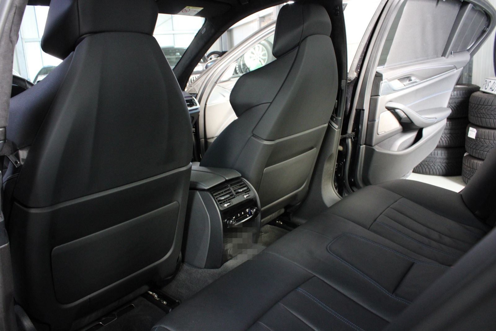 BMW 545e xDrive,Head-Up,SoftCl.360Kamera,H&K foto 10