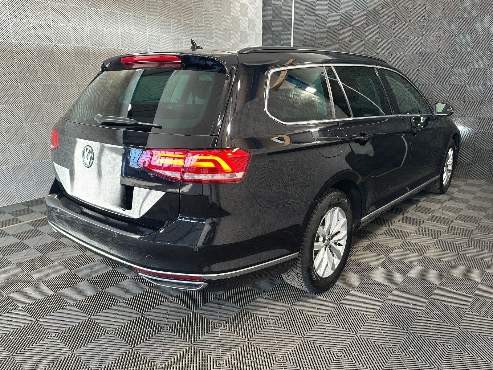 Volkswagen Passat Var. 2.0 TDI*COMFORTLINE*LED-ACC-MASSAGE foto 4