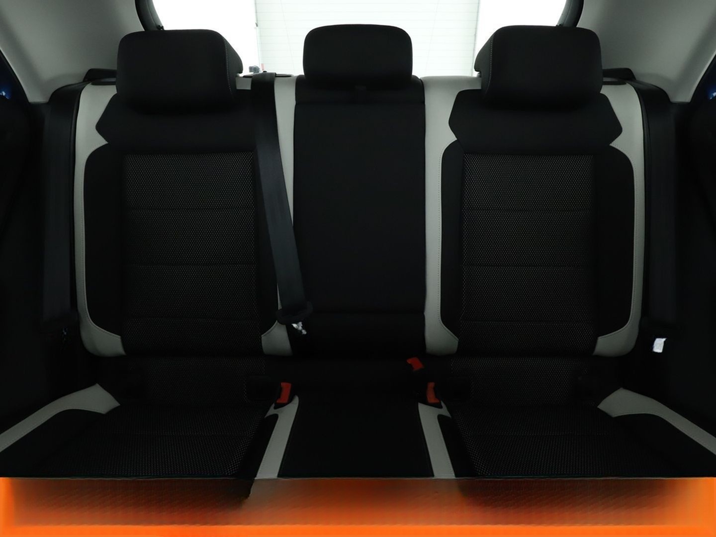 Volkswagen T-Roc 1.5 TSI ACT Sport Aut.*NAVI*LED*ACC*CAM* foto 16