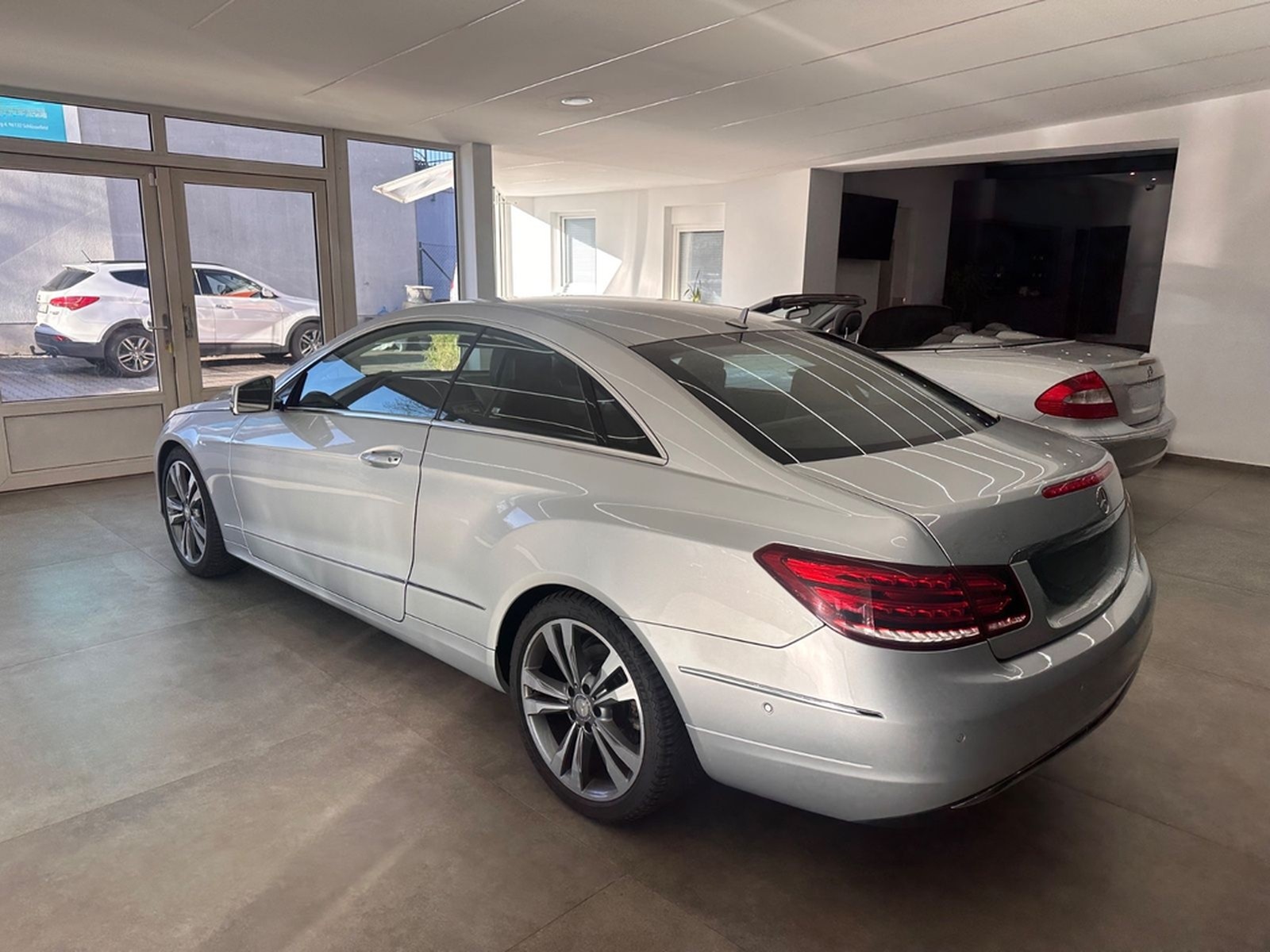Mercedes-Benz E 200 CGI Coupe*Totwinkel*Tempomat*Spurhalte* foto 4