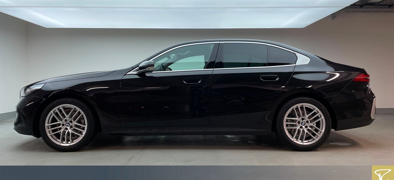 BMW 520d A xDrive Lim DAProf,Leder, Standhzg, RFK foto 9