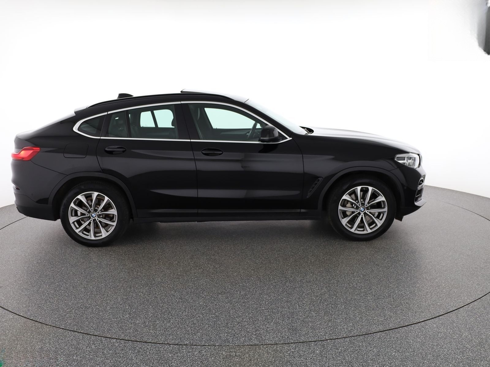 BMW X4 xDrive30d M SPORT LENKRAD,KAMERA,KEYLESS,AHK foto 6