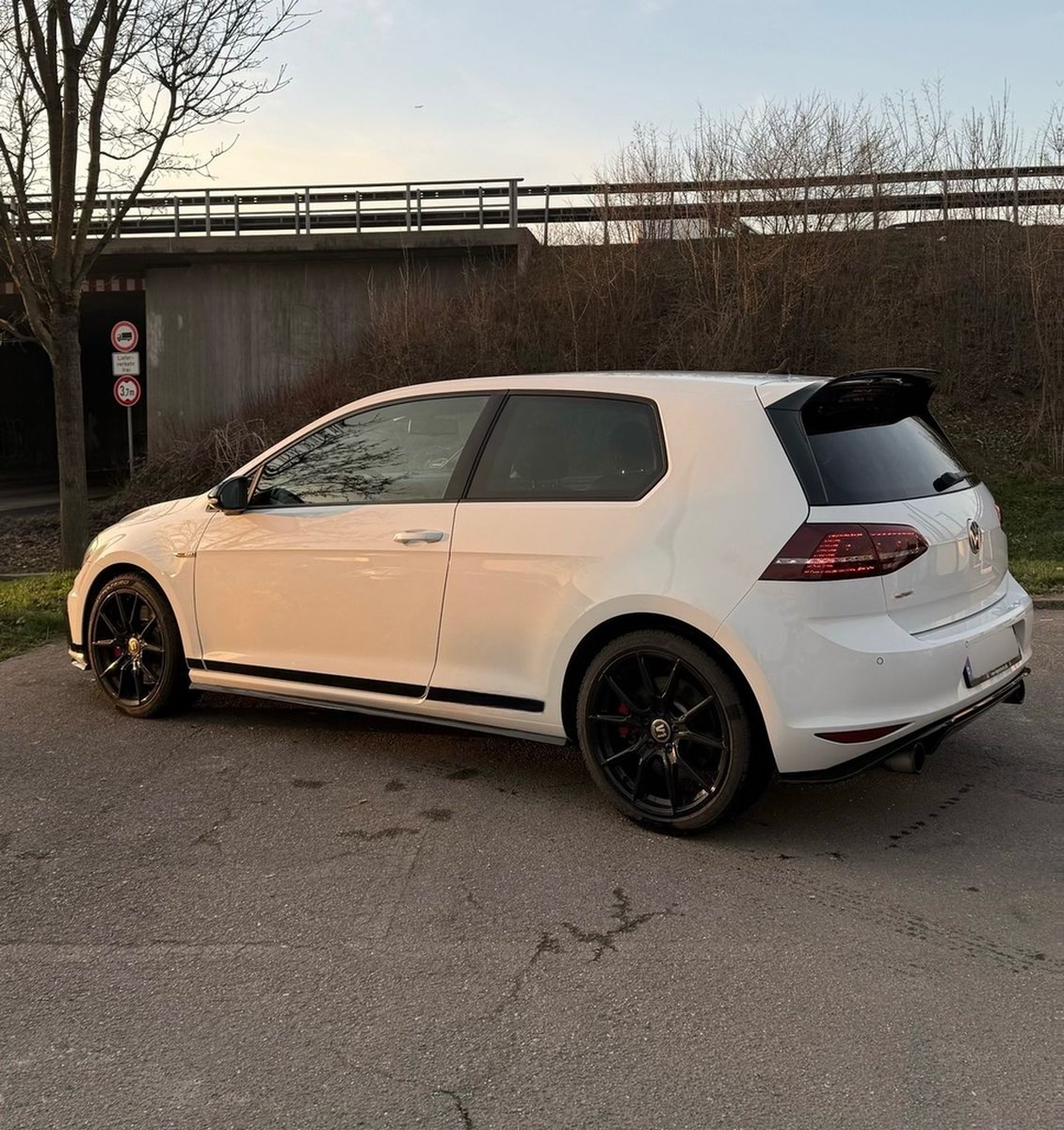 Volkswagen Golf 2.0 TSI DSG BMT GTI Clubsport  | Unfallfrei foto 2