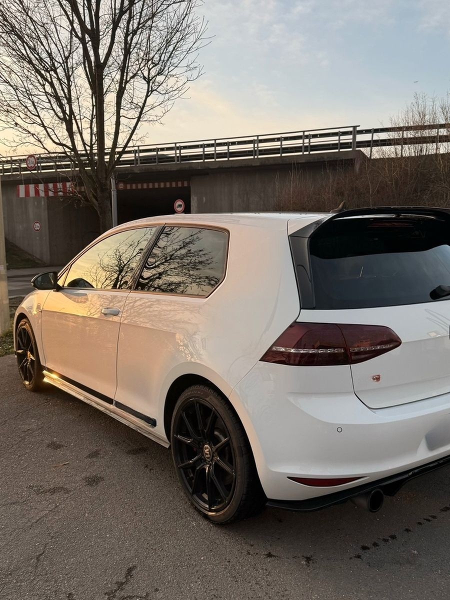 Volkswagen Golf 2.0 TSI DSG BMT GTI Clubsport  | Unfallfrei foto 4