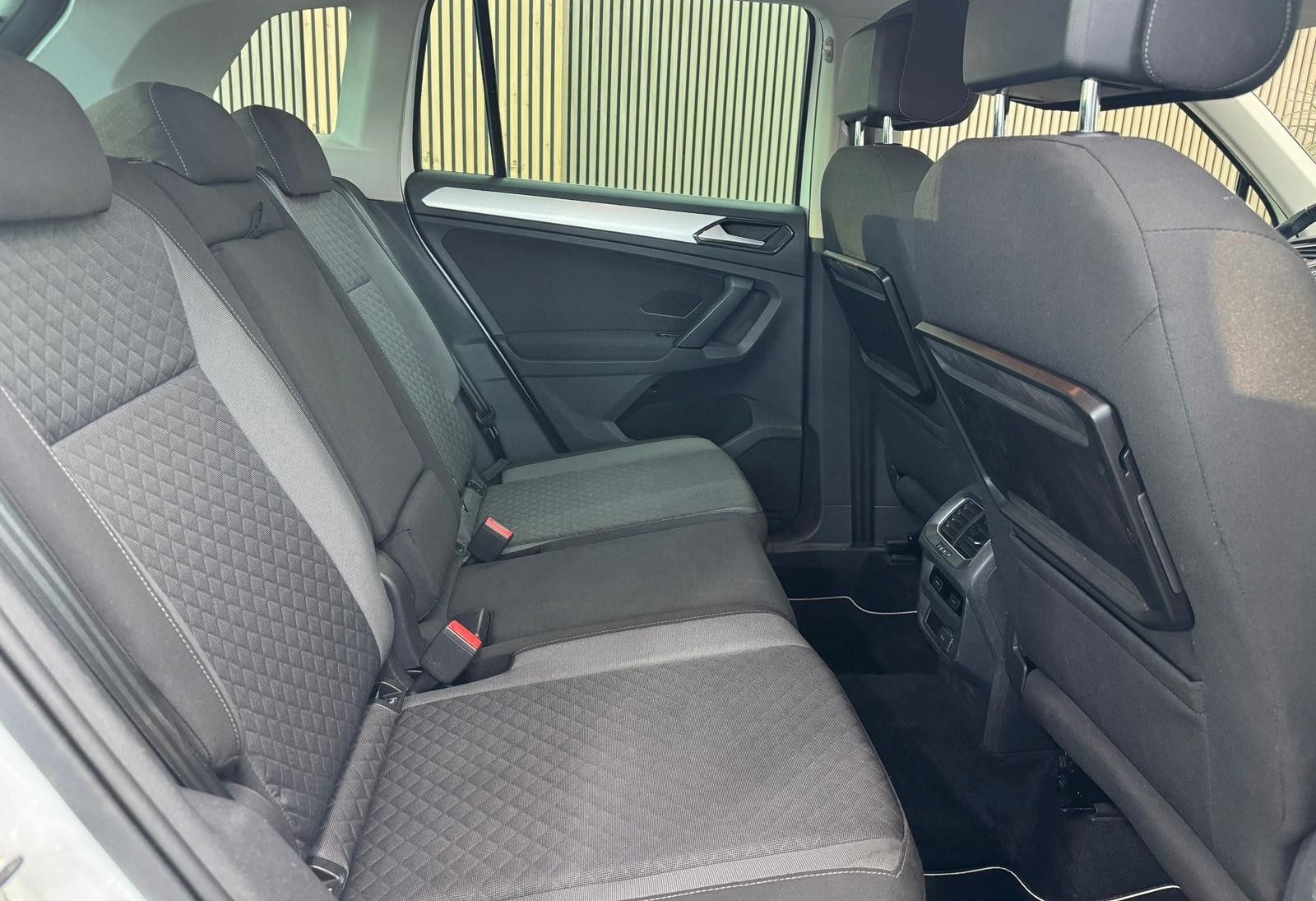 Volkswagen Tiguan Comfortline 2.0TDI DSG ACC LANE AHK foto 12