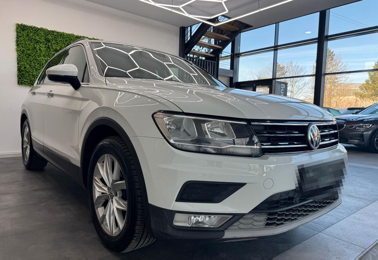 Volkswagen Tiguan Comfortline 2.0TDI DSG ACC LANE AHK foto 3