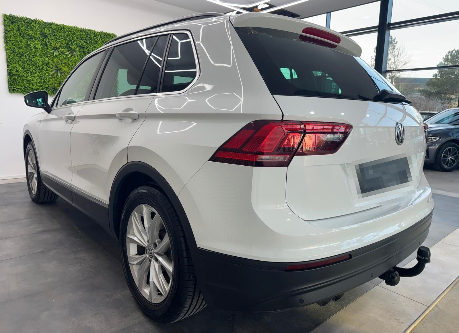 Volkswagen Tiguan Comfortline 2.0TDI DSG ACC LANE AHK foto 6