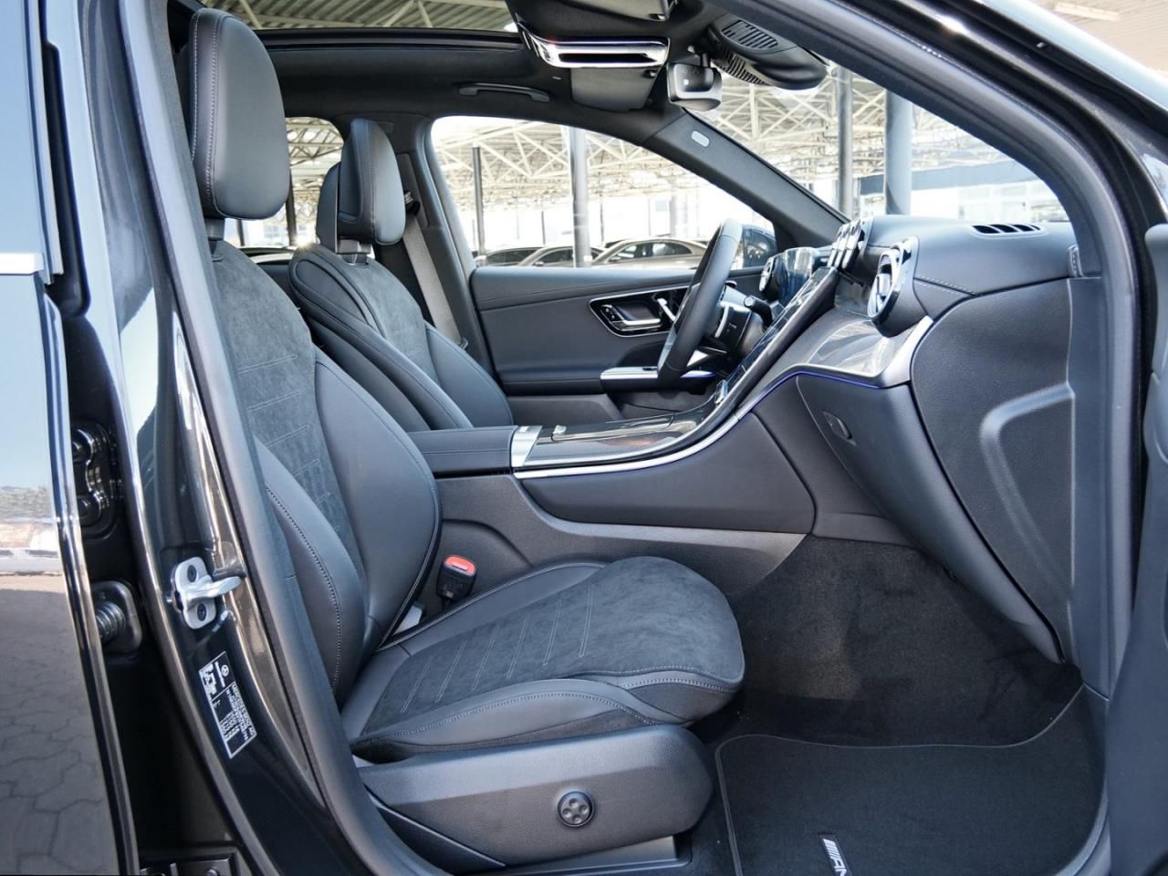 Mercedes-Benz GLC 220 d 4MATIC AMG Panorama Distronic AHK 360° foto 7