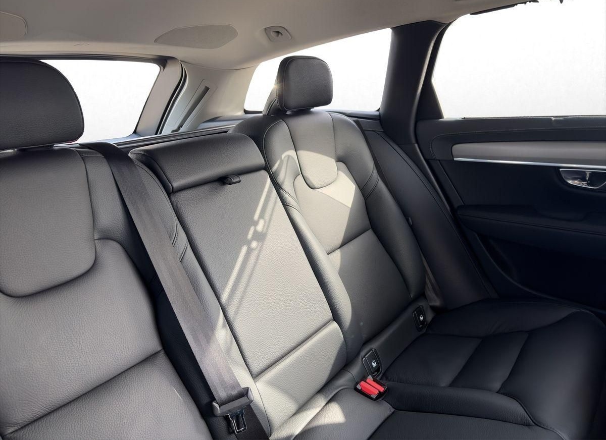 Volvo V90 B4 Diesel Plus Dark 360° Kamera H/K LED foto 19