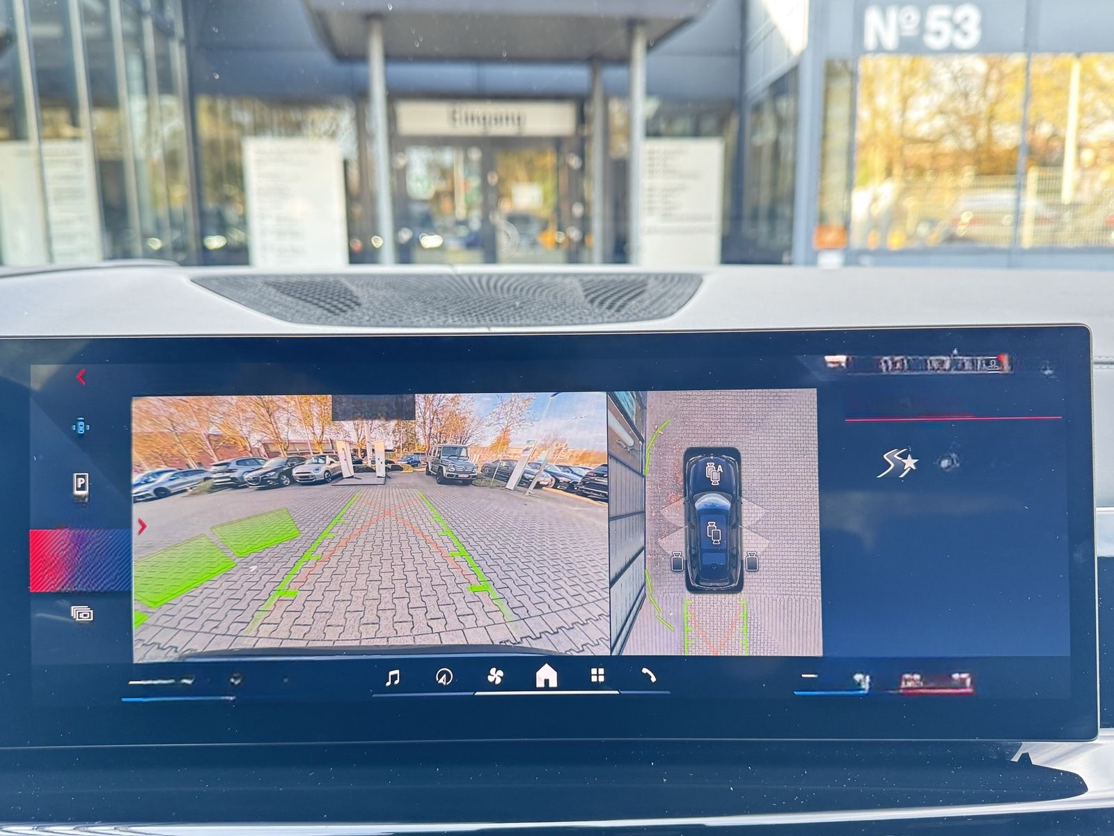 BMW X7 M60i AHK PANO-SKY Massage StHzg h&k Sitzklima foto 23