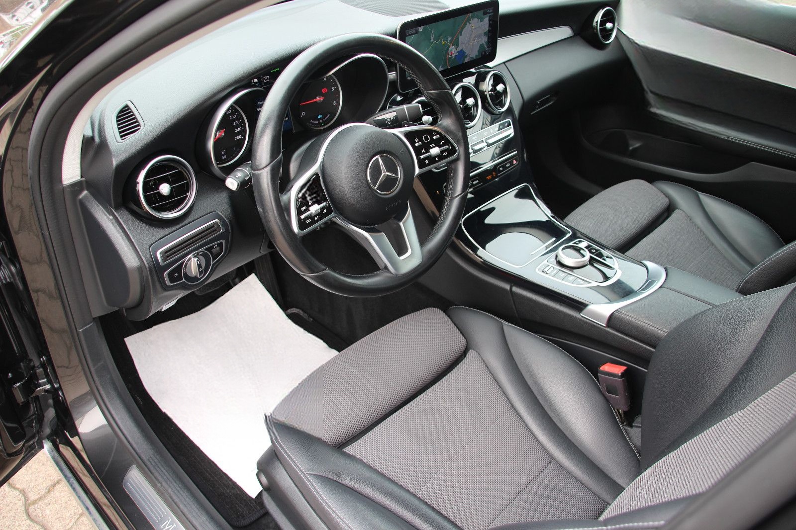 Mercedes-Benz C 300 T de Avantgarde Autom.*LED*NAVI*KAMERA* foto 13