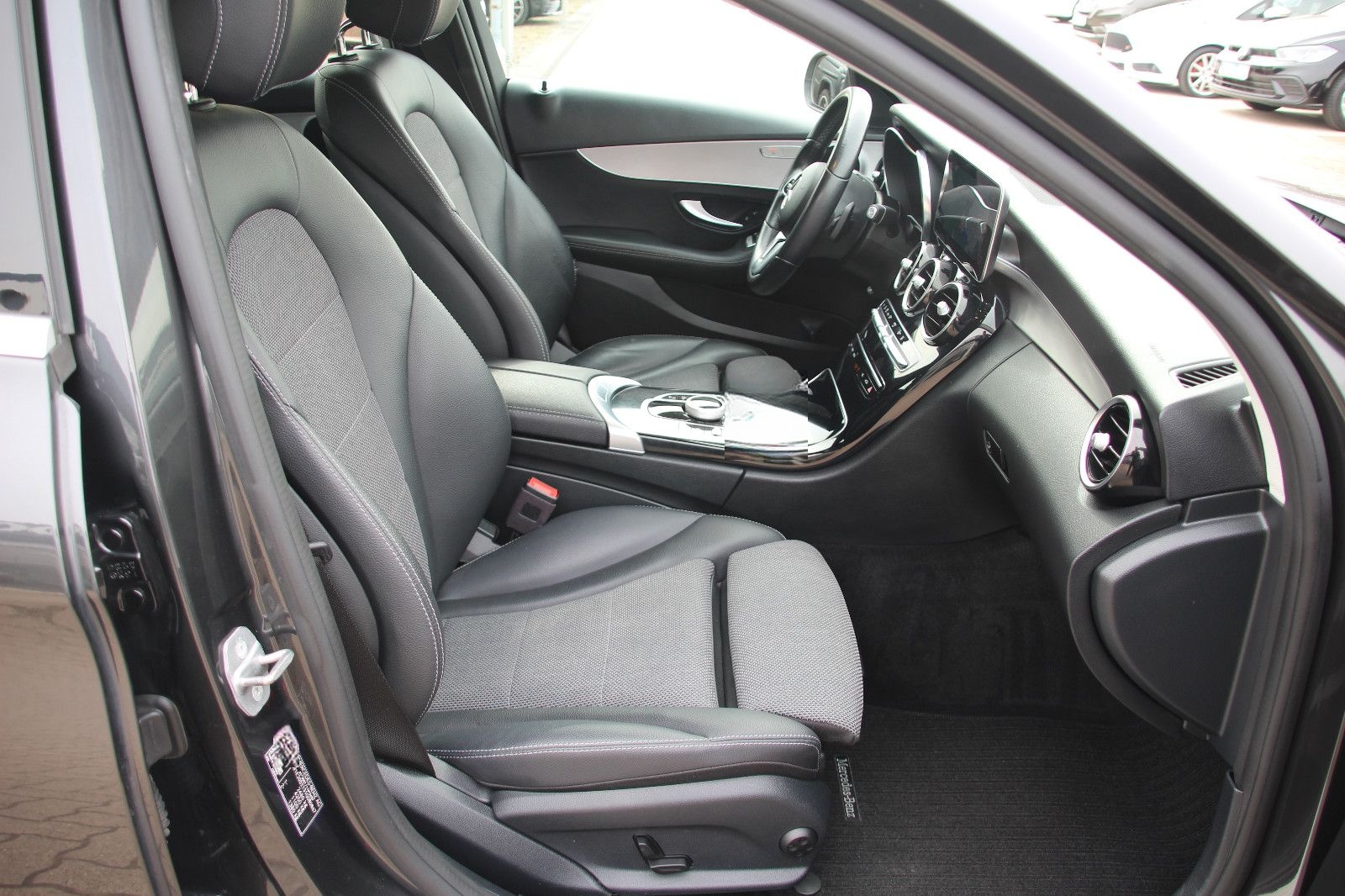 Mercedes-Benz C 300 T de Avantgarde Autom.*LED*NAVI*KAMERA* foto 23