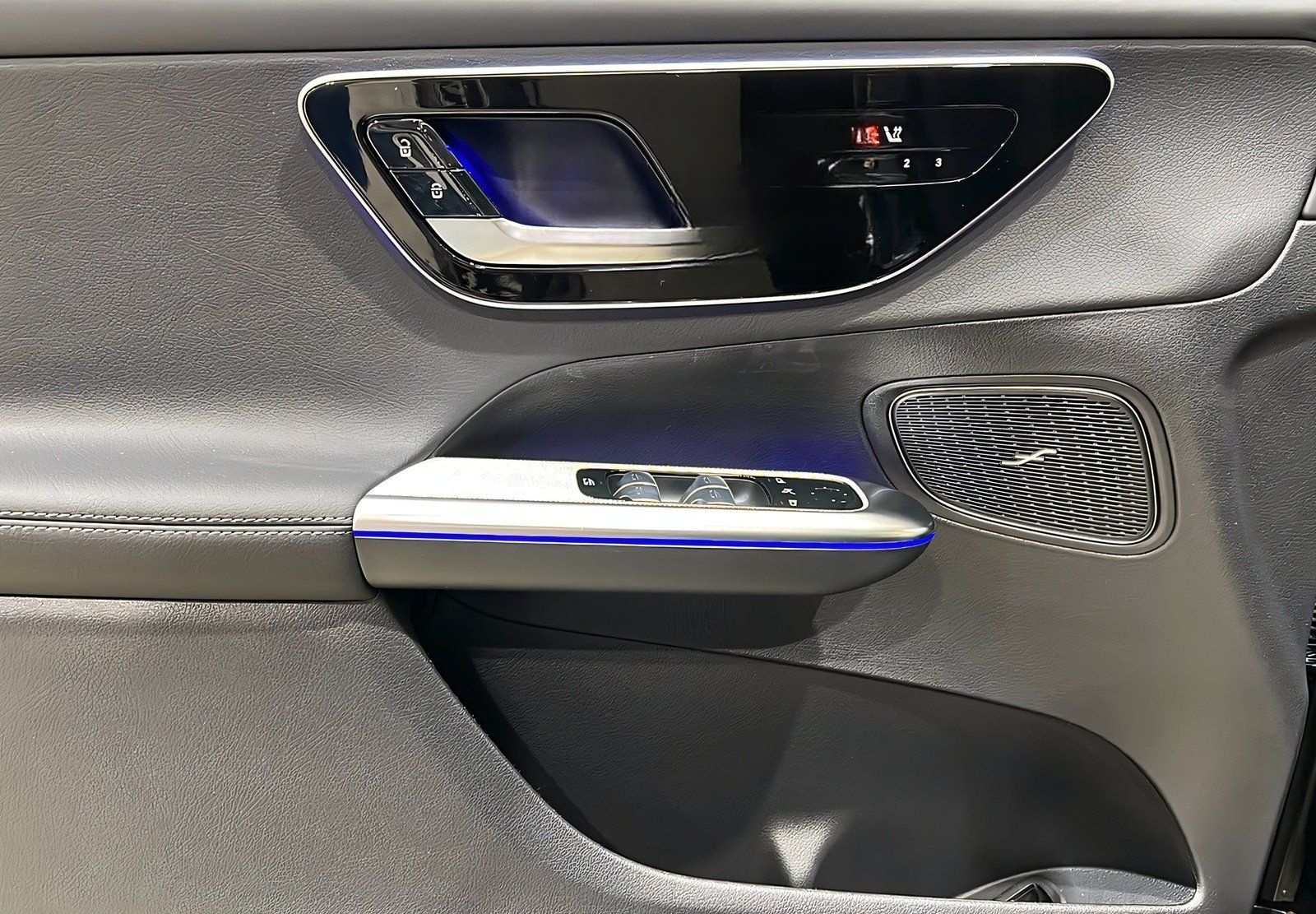 Mercedes-Benz GLC 300de 4M AMG+DIGITAL+Ambi+Pano+TotW+AHK+360° foto 12