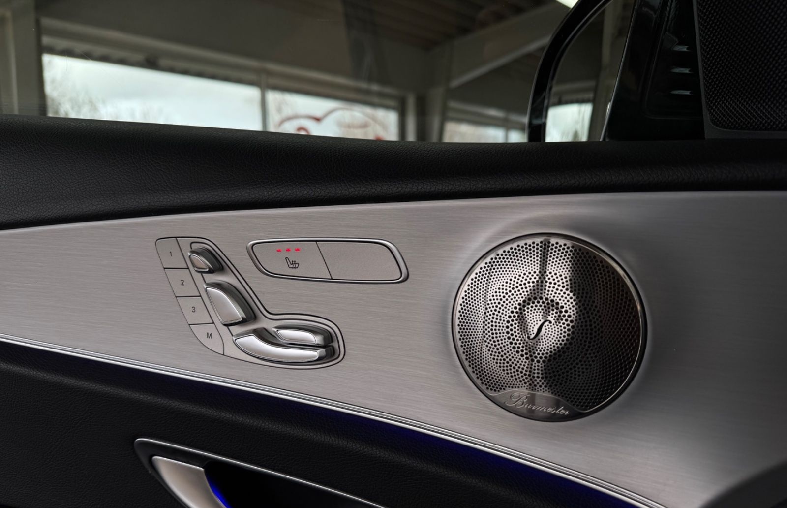 Mercedes-Benz E 220d T 4M AMG-Line AHK*PAN*WideScreen*HUD foto 12