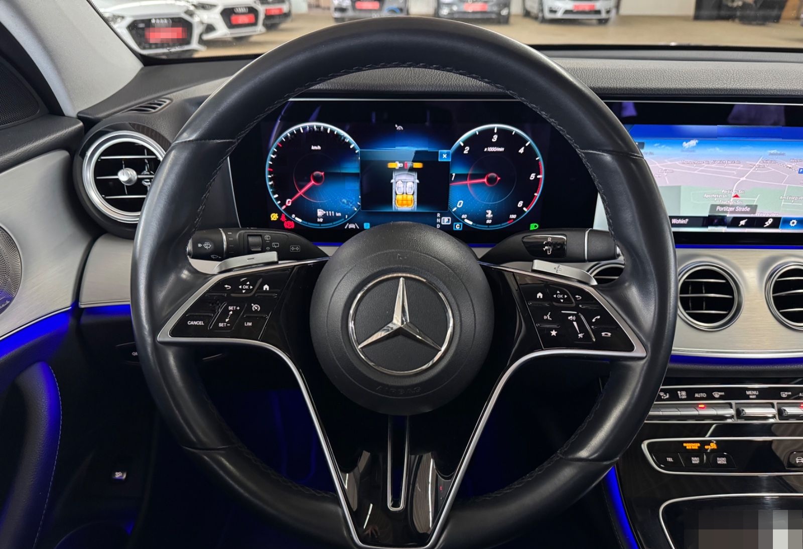 Mercedes-Benz E 220d T 4M AMG-Line AHK*PAN*WideScreen*HUD foto 13