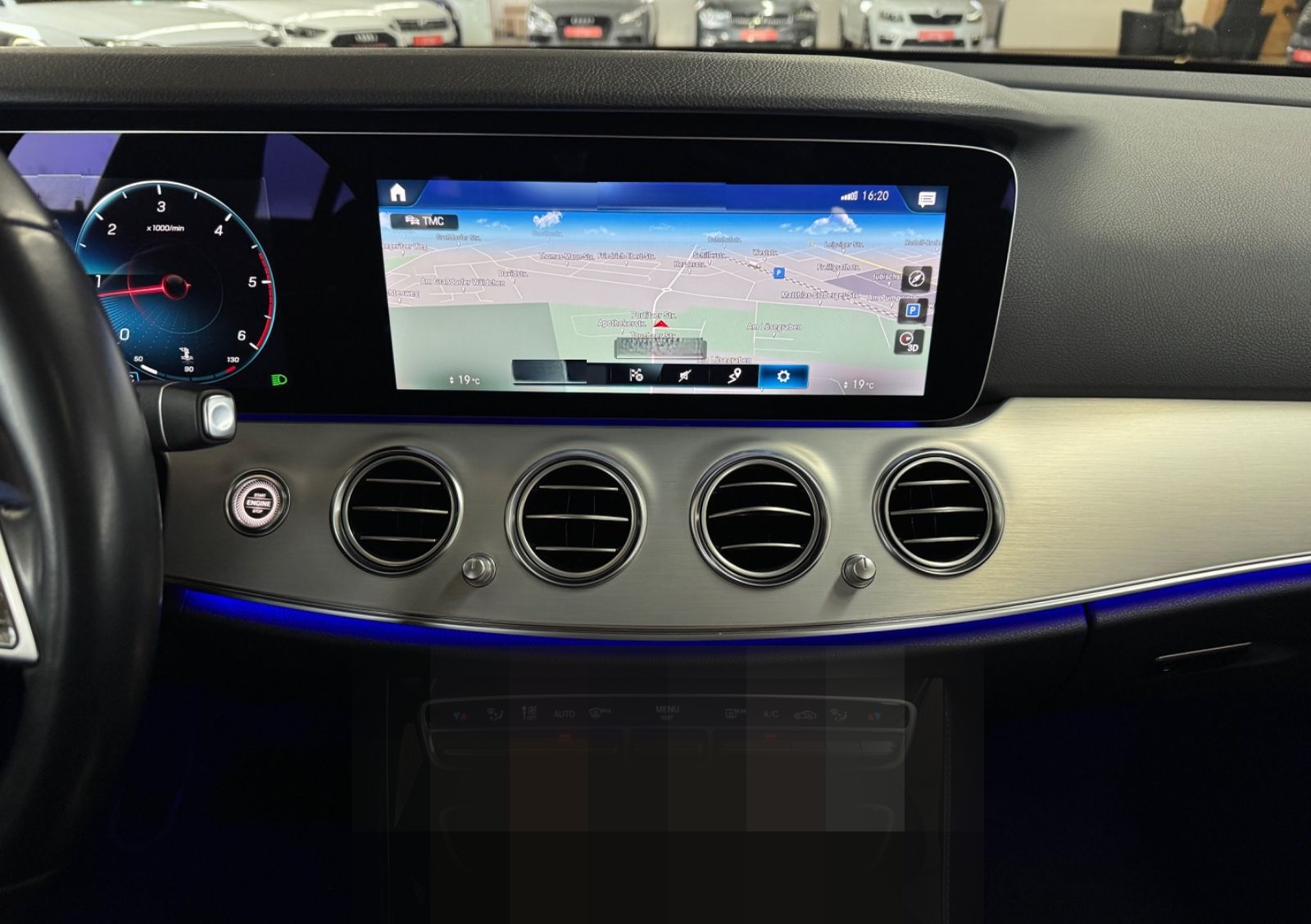 Mercedes-Benz E 220d T 4M AMG-Line AHK*PAN*WideScreen*HUD foto 16