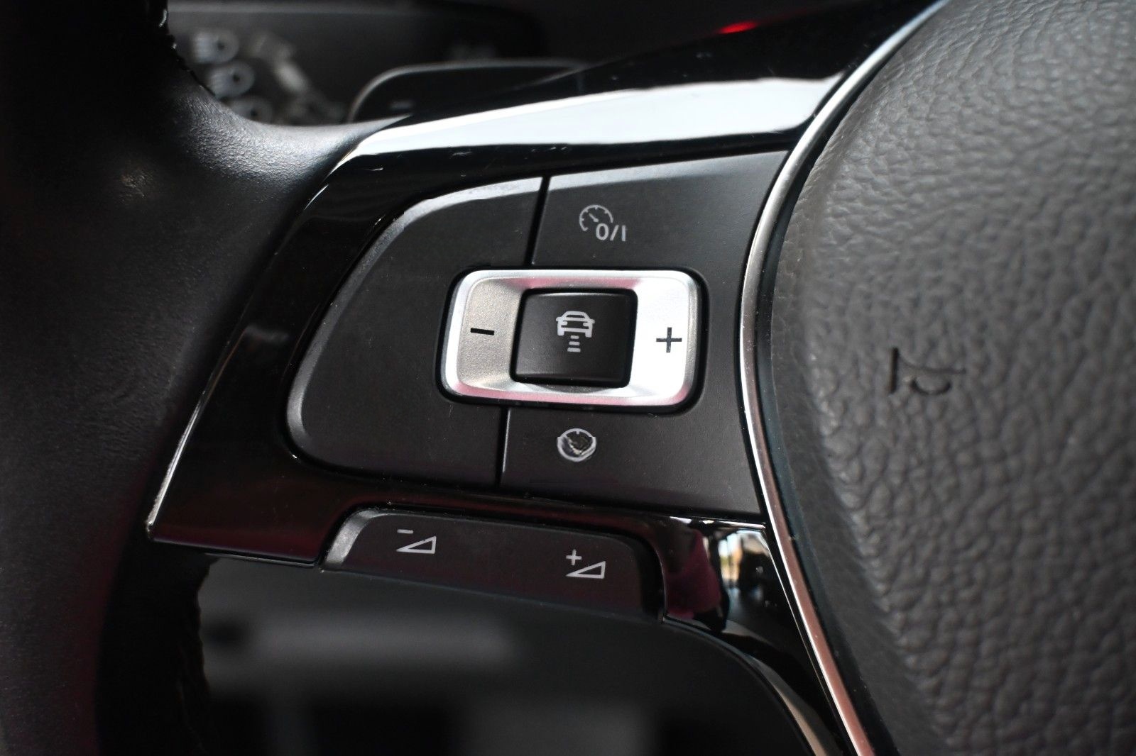 Volkswagen Tiguan Comfortline/LED/AHK/RFK/LANE foto 13