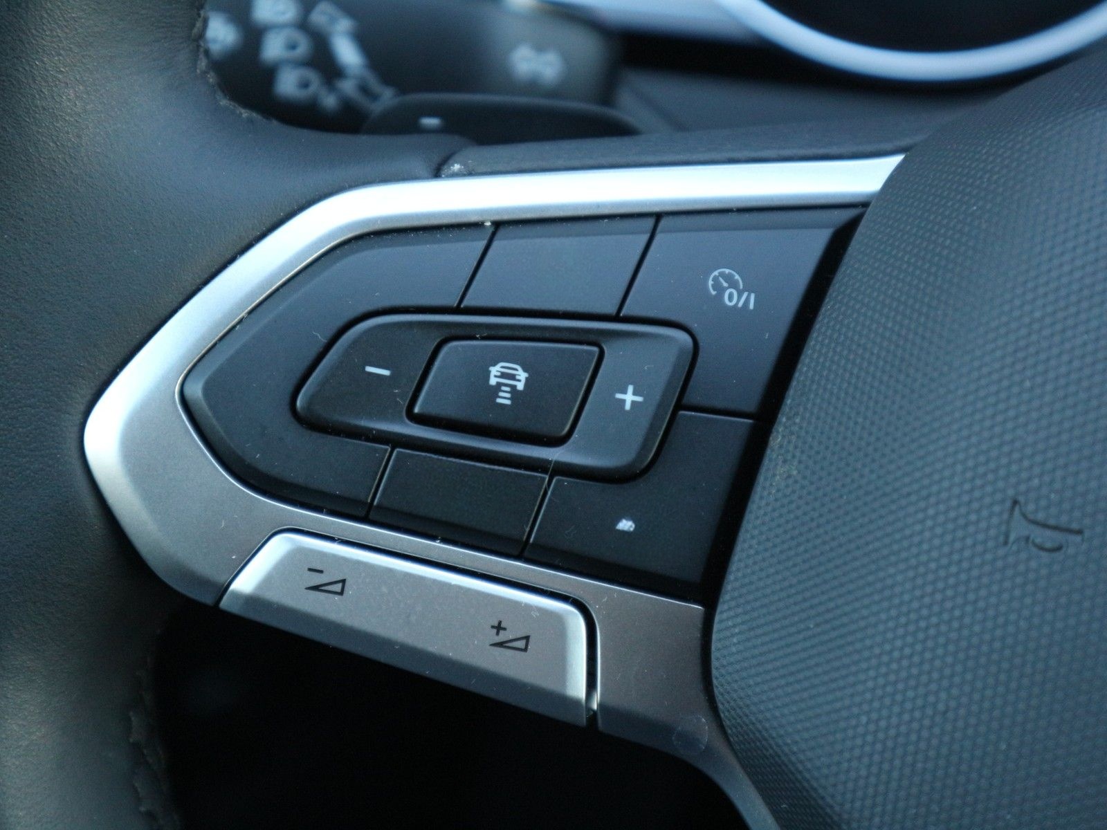 Volkswagen Passat Variant Business 4M +Kamera+AHK+Navi+LED foto 13