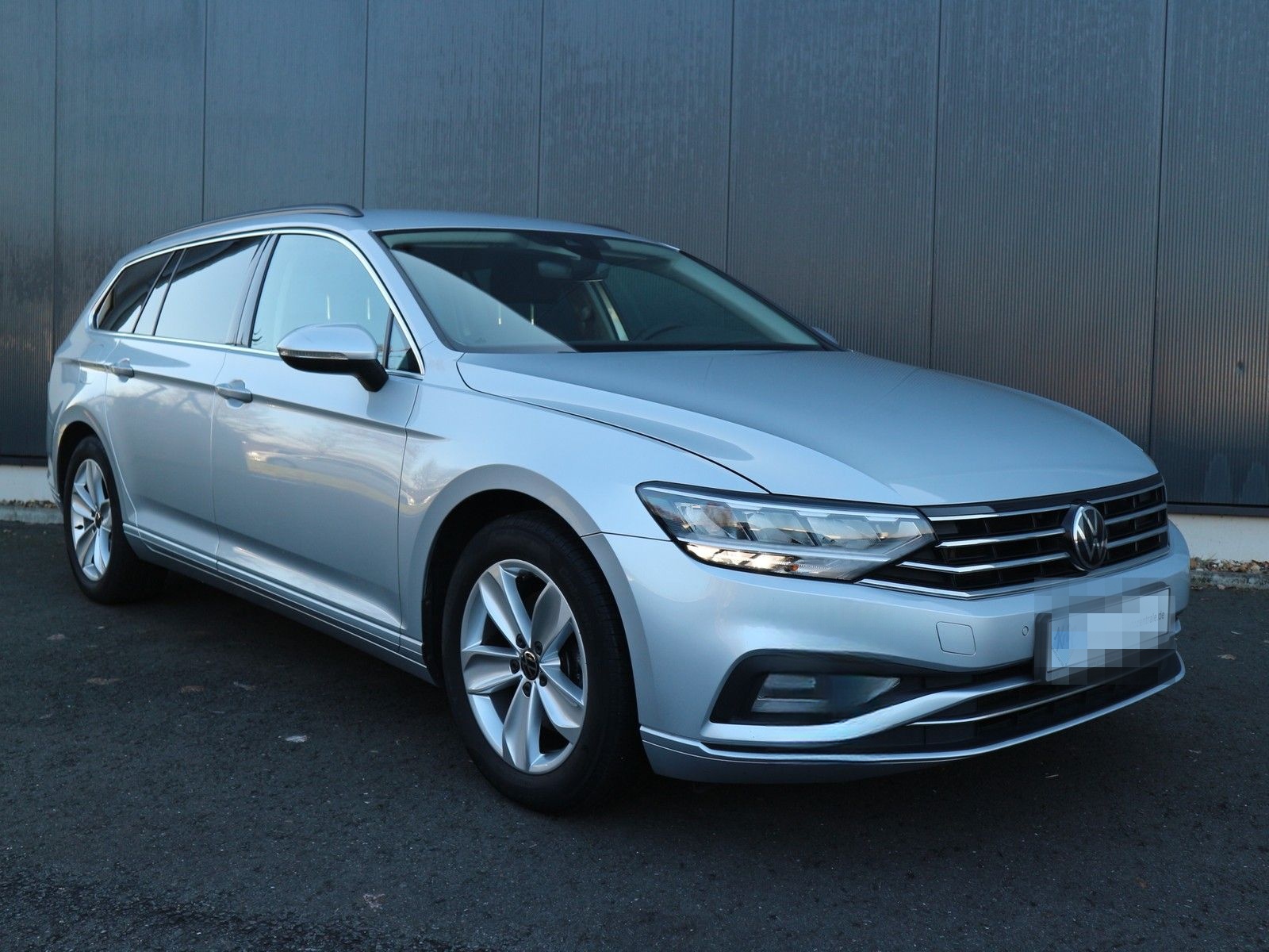 Volkswagen Passat Variant Business 4M +Kamera+AHK+Navi+LED foto 3