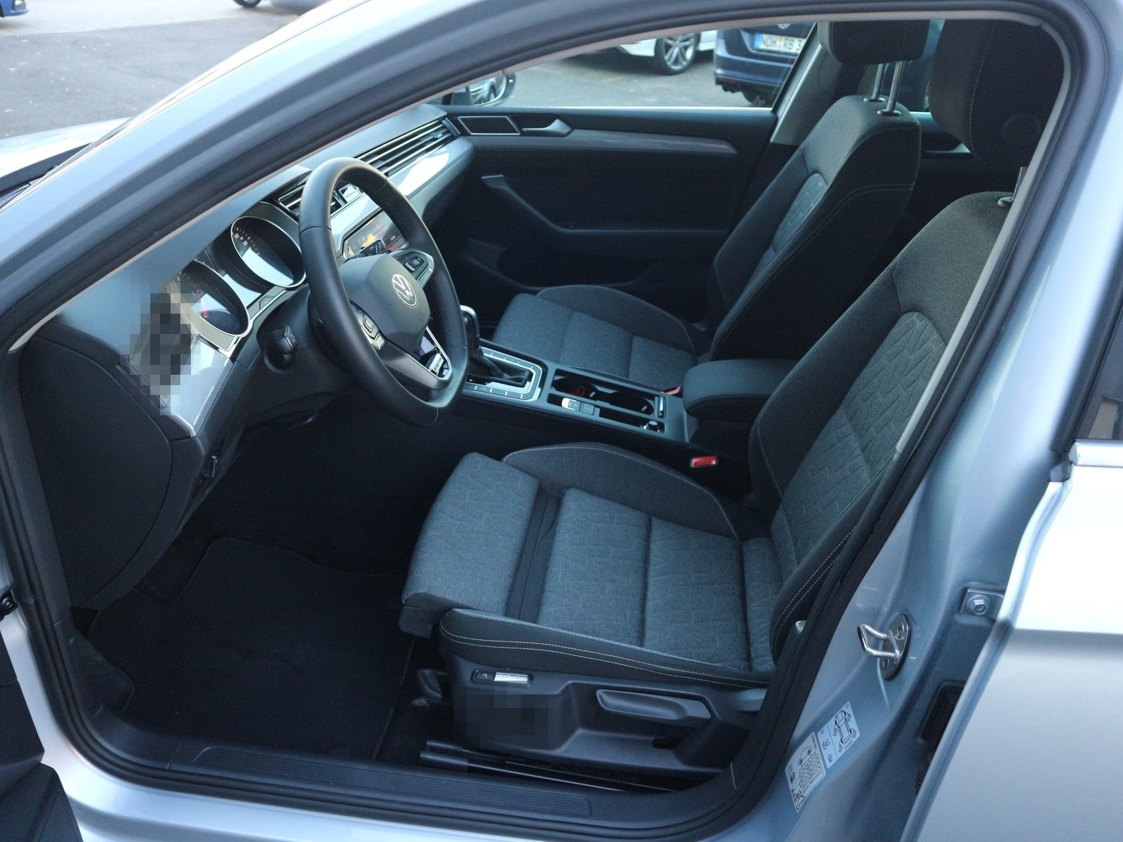 Volkswagen Passat Variant Business 4M +Kamera+AHK+Navi+LED foto 9
