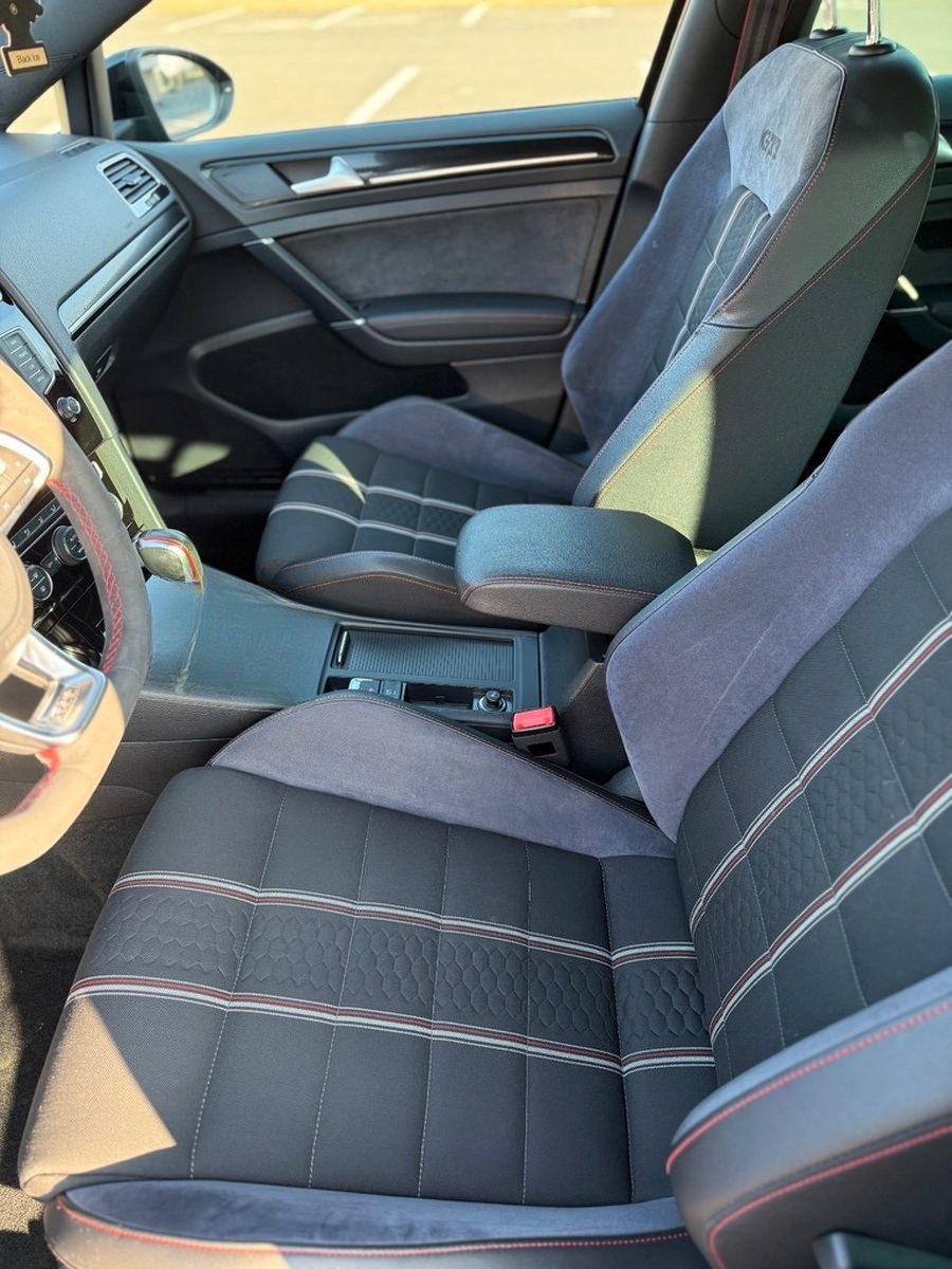 Volkswagen Golf 2.0 TSI DSG BMT GTI Clubsport GTI Clubsport foto 9