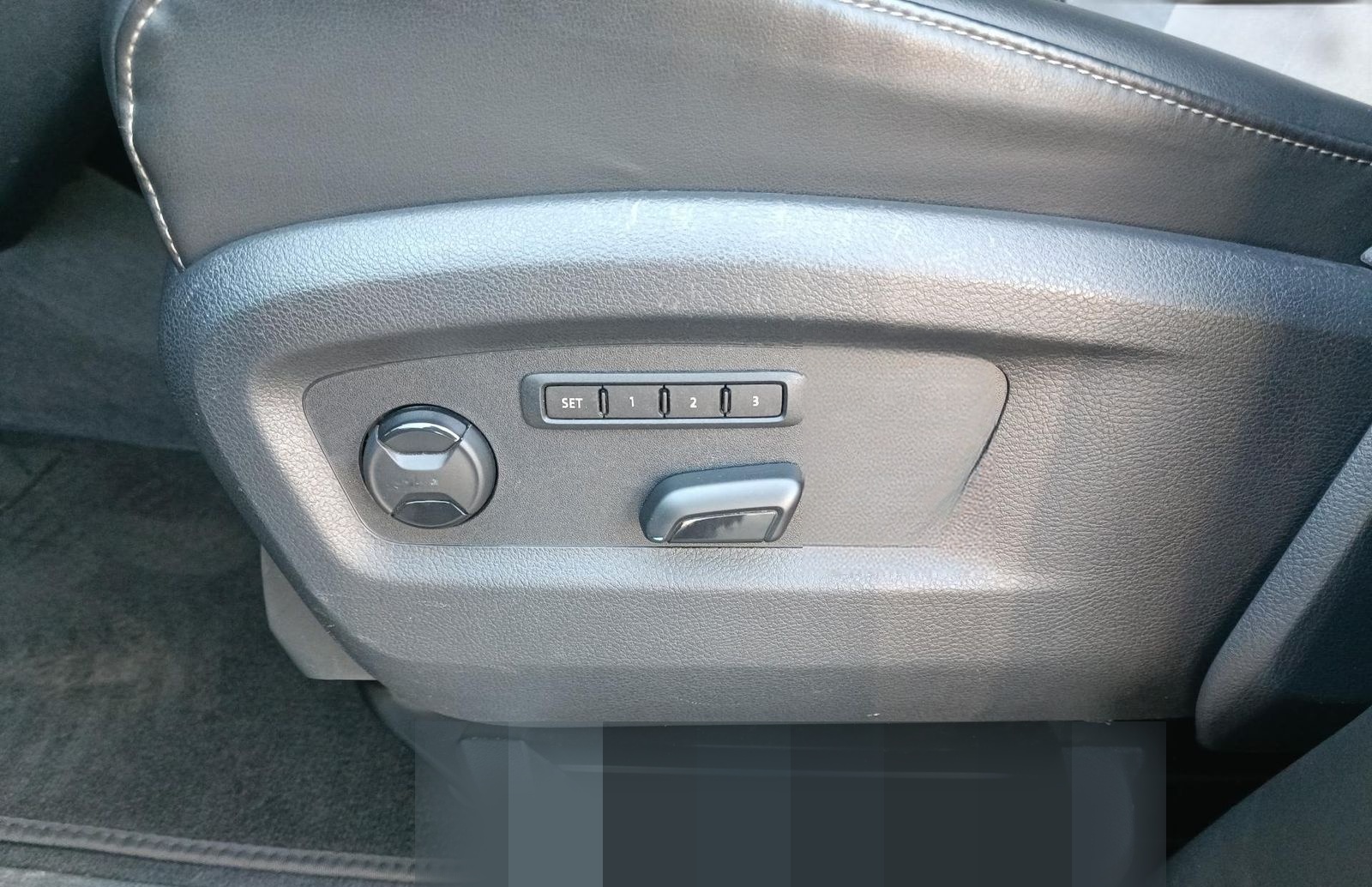 Volkswagen T6.1 Multivan 2.0 TDI Gen. SIX 4 Motion DSG LED* foto 18