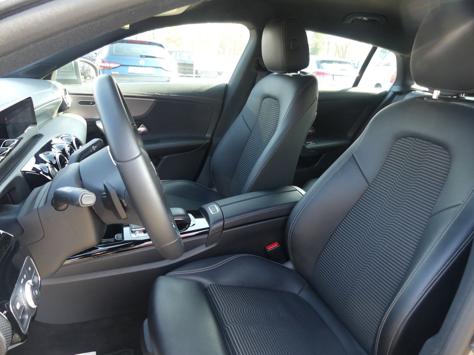 Mercedes-Benz CLA 180 Shooting Brake MBUX*Widescreen*LED*Navi foto 14